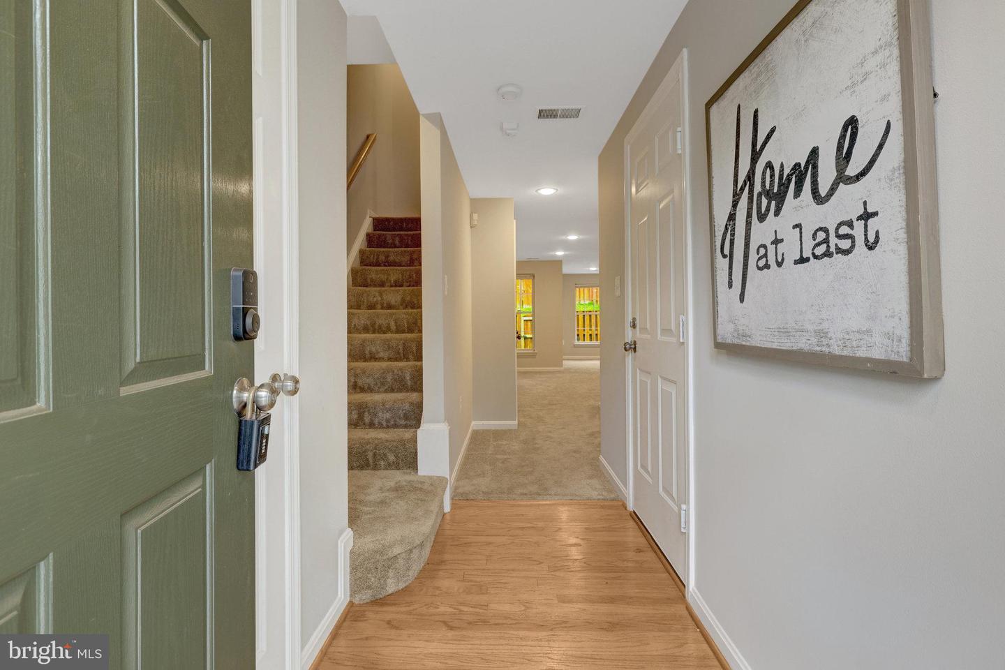 45559 GRAND CENTRAL SQ, STERLING, Virginia 20166, 3 Bedrooms Bedrooms, ,2 BathroomsBathrooms,Residential,For sale,45559 GRAND CENTRAL SQ,VALO2095660 MLS # VALO2095660