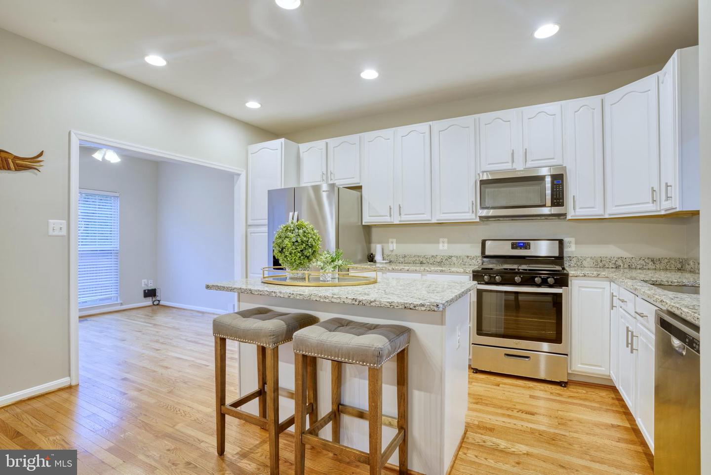 45559 GRAND CENTRAL SQ, STERLING, Virginia 20166, 3 Bedrooms Bedrooms, ,2 BathroomsBathrooms,Residential,For sale,45559 GRAND CENTRAL SQ,VALO2095660 MLS # VALO2095660