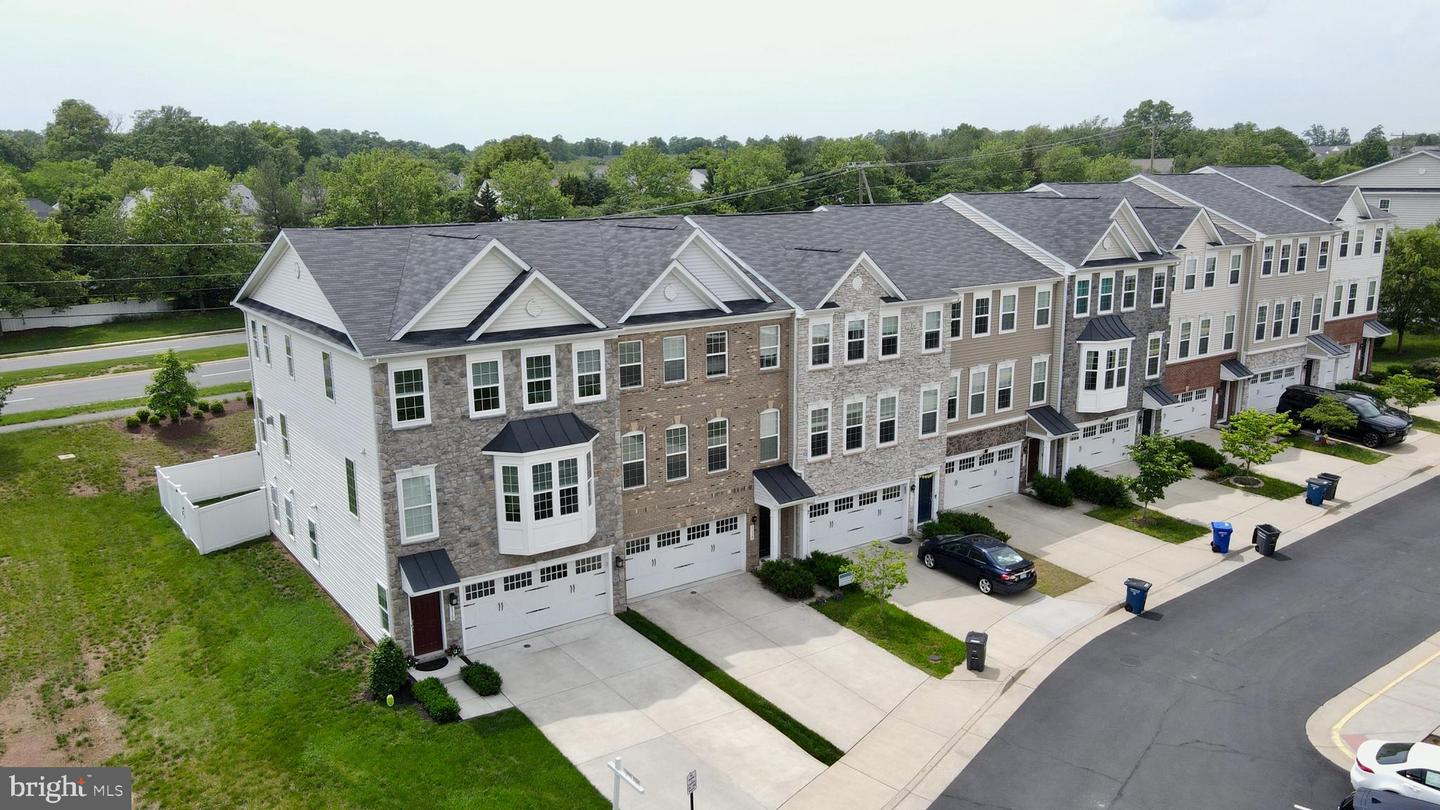 21529 WILLOW BREEZE SQ, ASHBURN, Virginia 20147, 3 Bedrooms Bedrooms, ,3 BathroomsBathrooms,Residential,For sale,21529 WILLOW BREEZE SQ,VALO2095732 MLS # VALO2095732