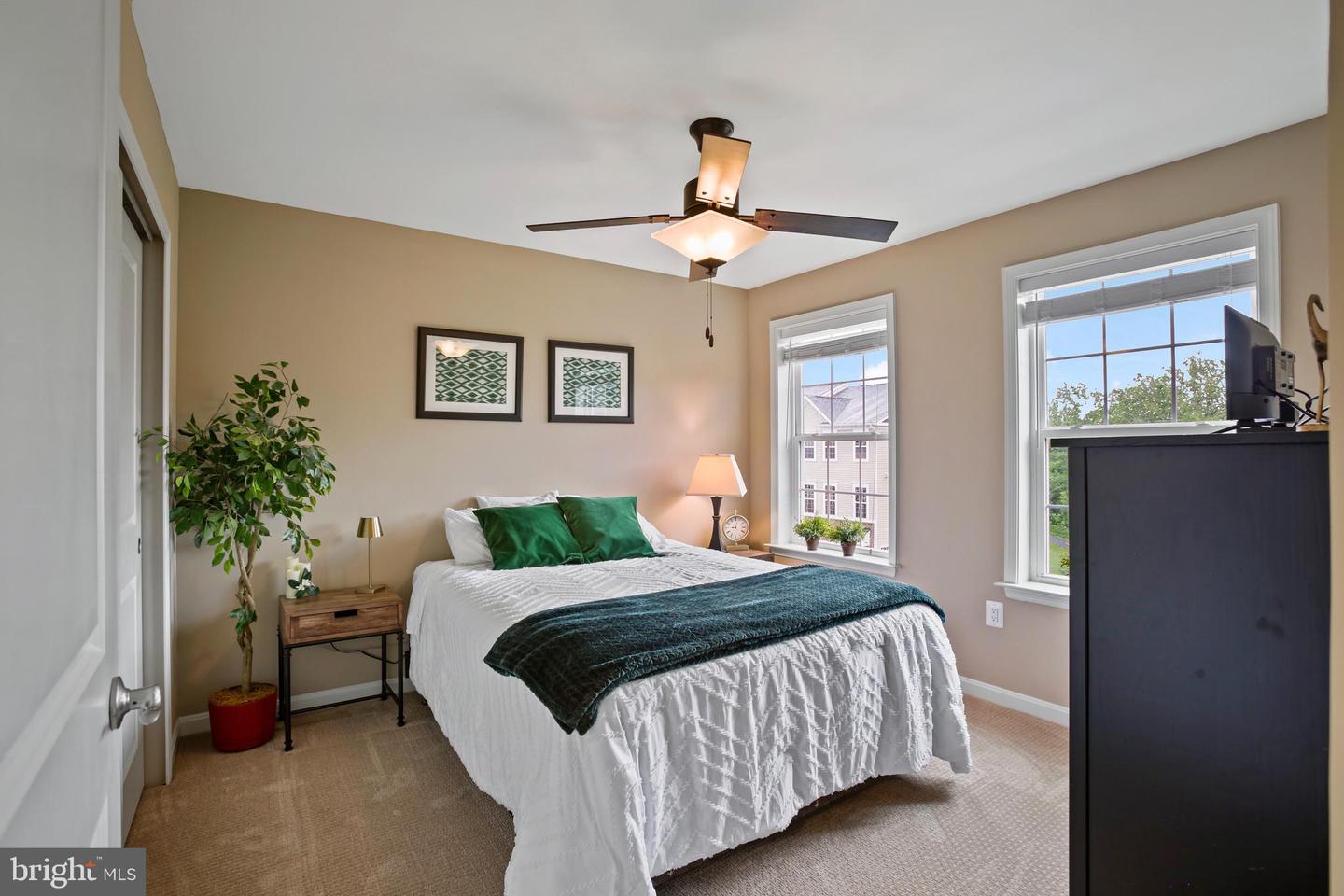21529 WILLOW BREEZE SQ, ASHBURN, Virginia 20147, 3 Bedrooms Bedrooms, ,3 BathroomsBathrooms,Residential,For sale,21529 WILLOW BREEZE SQ,VALO2095732 MLS # VALO2095732