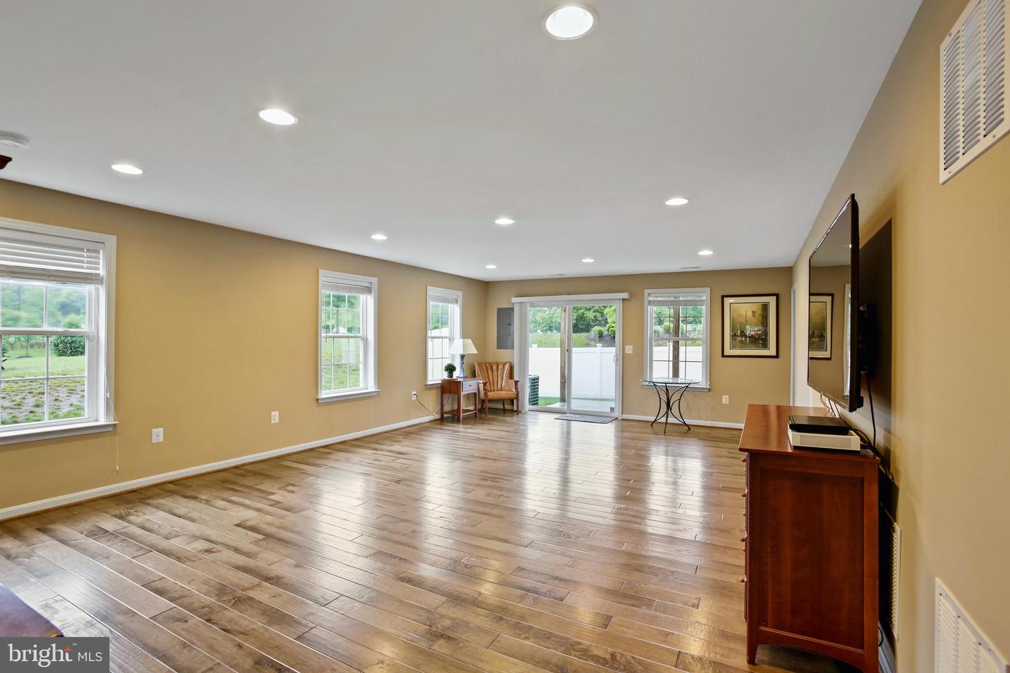 21529 WILLOW BREEZE SQ, ASHBURN, Virginia 20147, 3 Bedrooms Bedrooms, ,3 BathroomsBathrooms,Residential,For sale,21529 WILLOW BREEZE SQ,VALO2095732 MLS # VALO2095732