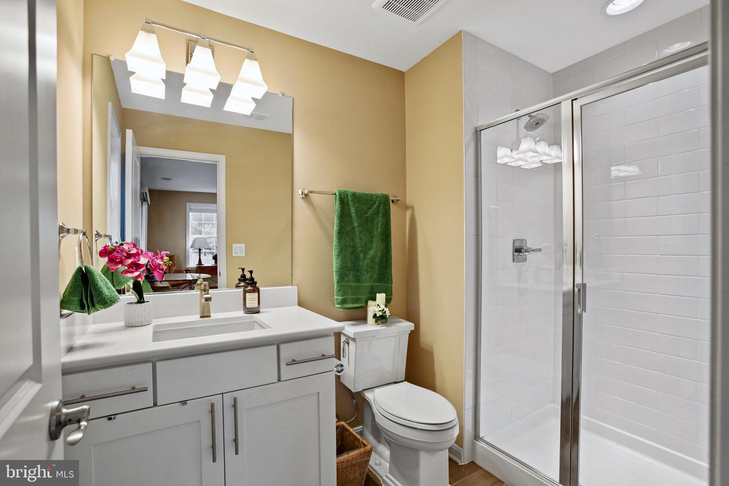 21529 WILLOW BREEZE SQ, ASHBURN, Virginia 20147, 3 Bedrooms Bedrooms, ,3 BathroomsBathrooms,Residential,For sale,21529 WILLOW BREEZE SQ,VALO2095732 MLS # VALO2095732