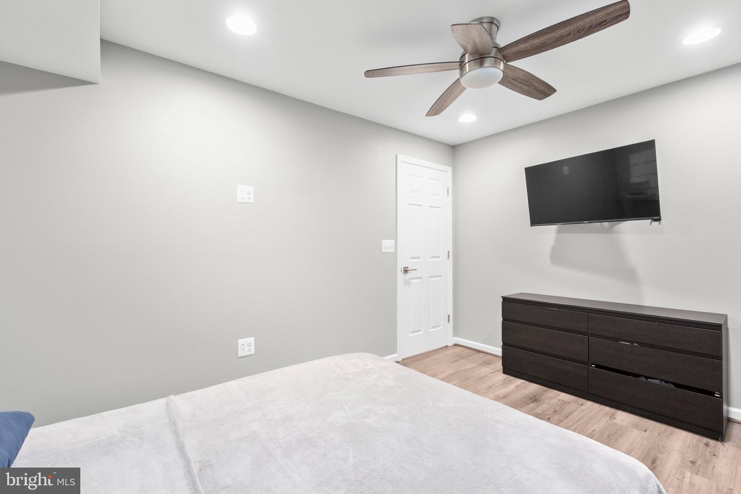 27 HOPKINS BRANCH WAY, FREDERICKSBURG, Virginia 22406, 4 Bedrooms Bedrooms, ,3 BathroomsBathrooms,Residential,For sale,27 HOPKINS BRANCH WAY,VAST2038700 MLS # VAST2038700