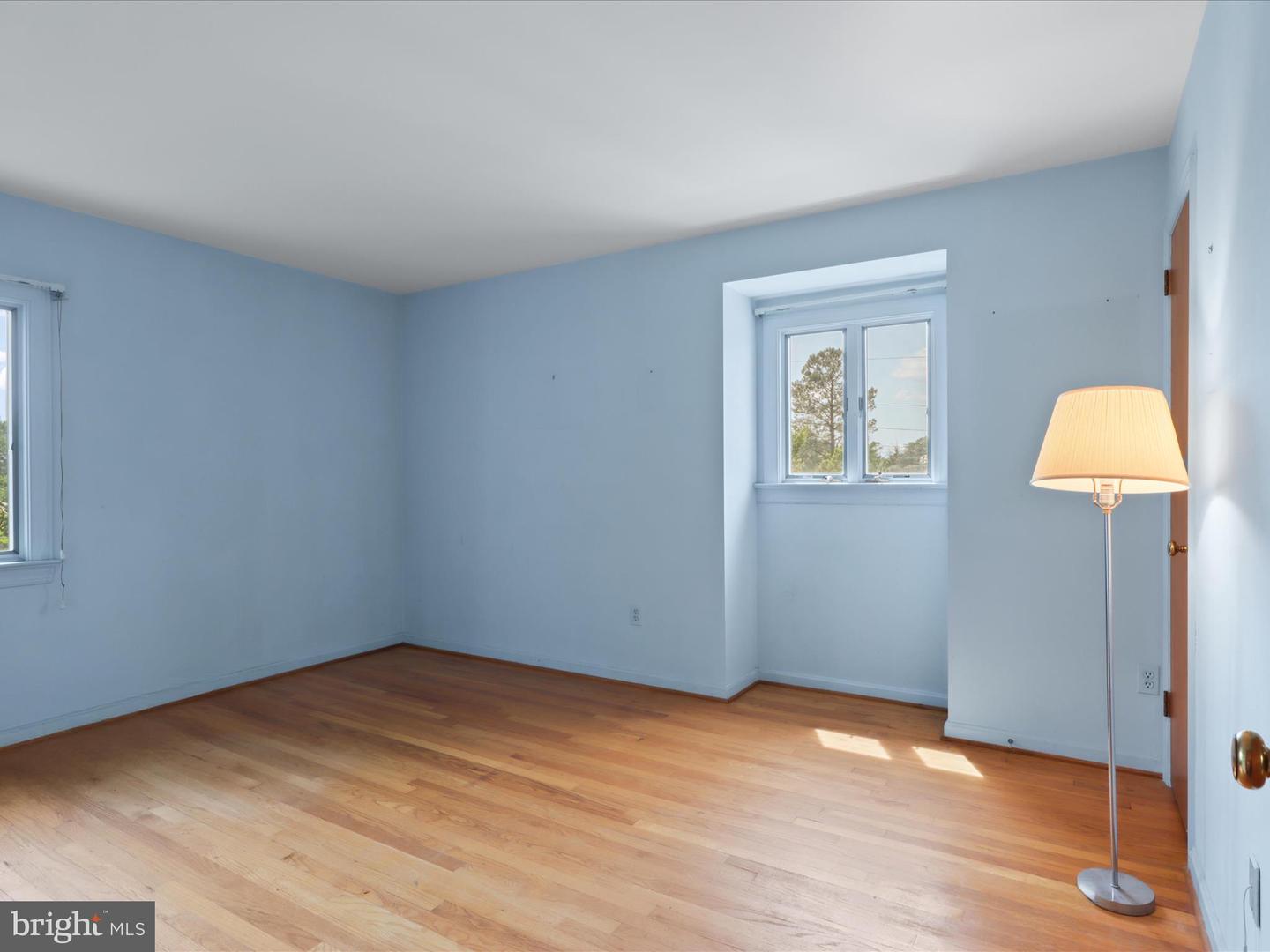 6542 35TH RD N, ARLINGTON, Virginia 22213, 6 Bedrooms Bedrooms, ,3 BathroomsBathrooms,Residential,For sale,6542 35TH RD N,VAAR2057330 MLS # VAAR2057330
