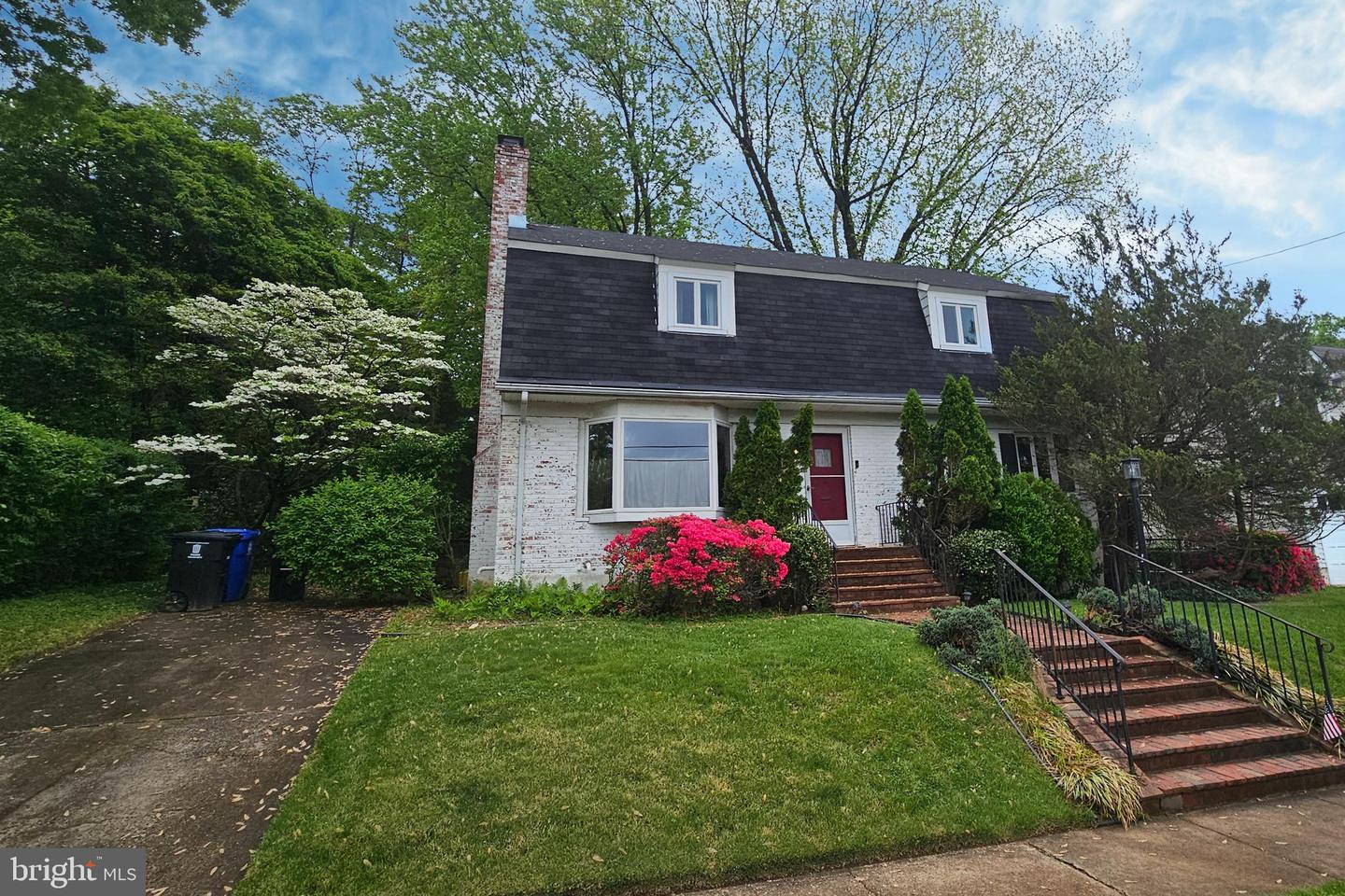6542 35TH RD N, ARLINGTON, Virginia 22213, 6 Bedrooms Bedrooms, ,3 BathroomsBathrooms,Residential,For sale,6542 35TH RD N,VAAR2057330 MLS # VAAR2057330
