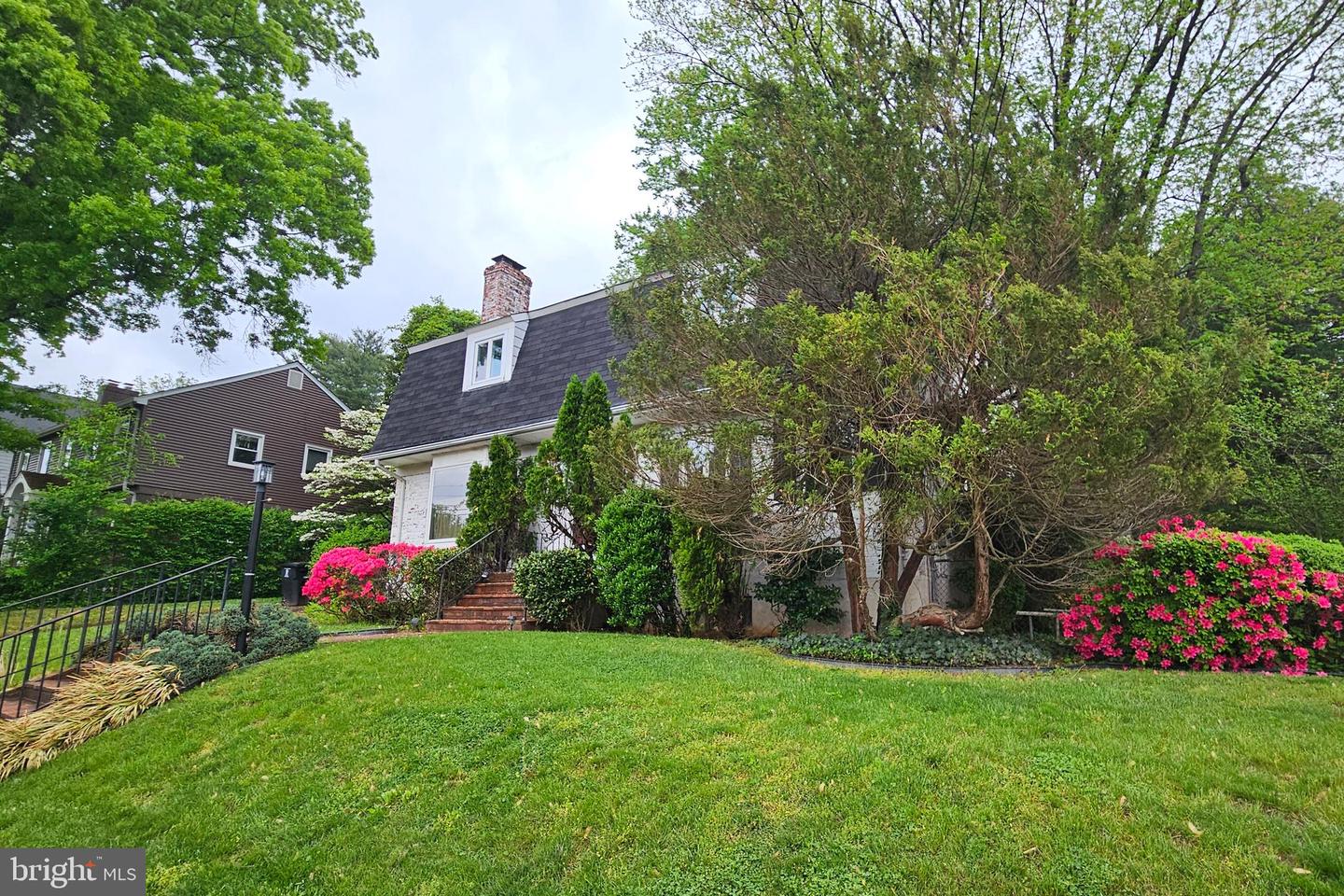6542 35TH RD N, ARLINGTON, Virginia 22213, 6 Bedrooms Bedrooms, ,3 BathroomsBathrooms,Residential,For sale,6542 35TH RD N,VAAR2057330 MLS # VAAR2057330