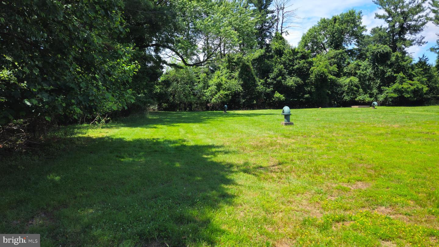 6542 35TH RD N, ARLINGTON, Virginia 22213, 6 Bedrooms Bedrooms, ,3 BathroomsBathrooms,Residential,For sale,6542 35TH RD N,VAAR2057330 MLS # VAAR2057330