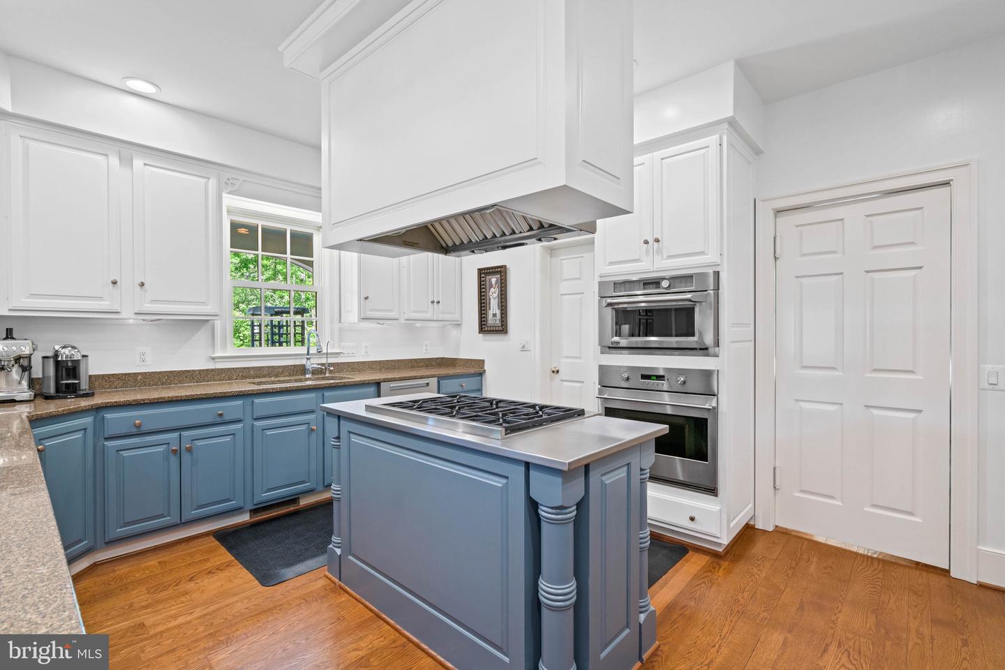 8398 LEES RIDGE RD, WARRENTON, Virginia 20186, 4 Bedrooms Bedrooms, ,5 BathroomsBathrooms,Residential,For sale,8398 LEES RIDGE RD,VAFQ2016592 MLS # VAFQ2016592
