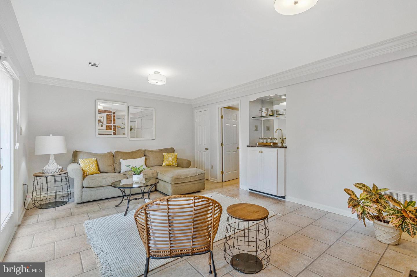1153 RANDOLPH RD, MCLEAN, Virginia 22101, 4 Bedrooms Bedrooms, ,3 BathroomsBathrooms,Residential,For sale,1153 RANDOLPH RD,VAFX2240868 MLS # VAFX2240868