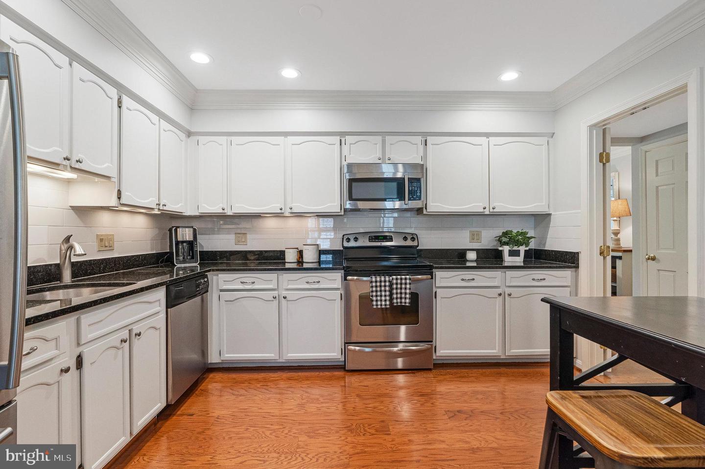1153 RANDOLPH RD, MCLEAN, Virginia 22101, 4 Bedrooms Bedrooms, ,3 BathroomsBathrooms,Residential,For sale,1153 RANDOLPH RD,VAFX2240868 MLS # VAFX2240868