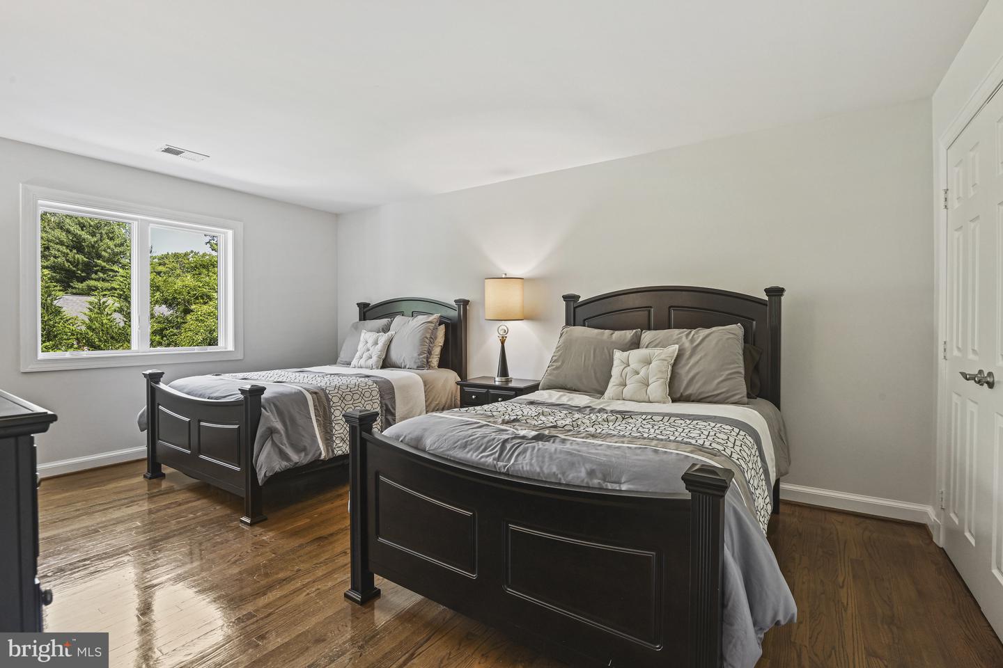 1016 BELLVIEW RD, MCLEAN, Virginia 22102, 5 Bedrooms Bedrooms, ,4 BathroomsBathrooms,Residential,For sale,1016 BELLVIEW RD,VAFX2241500 MLS # VAFX2241500