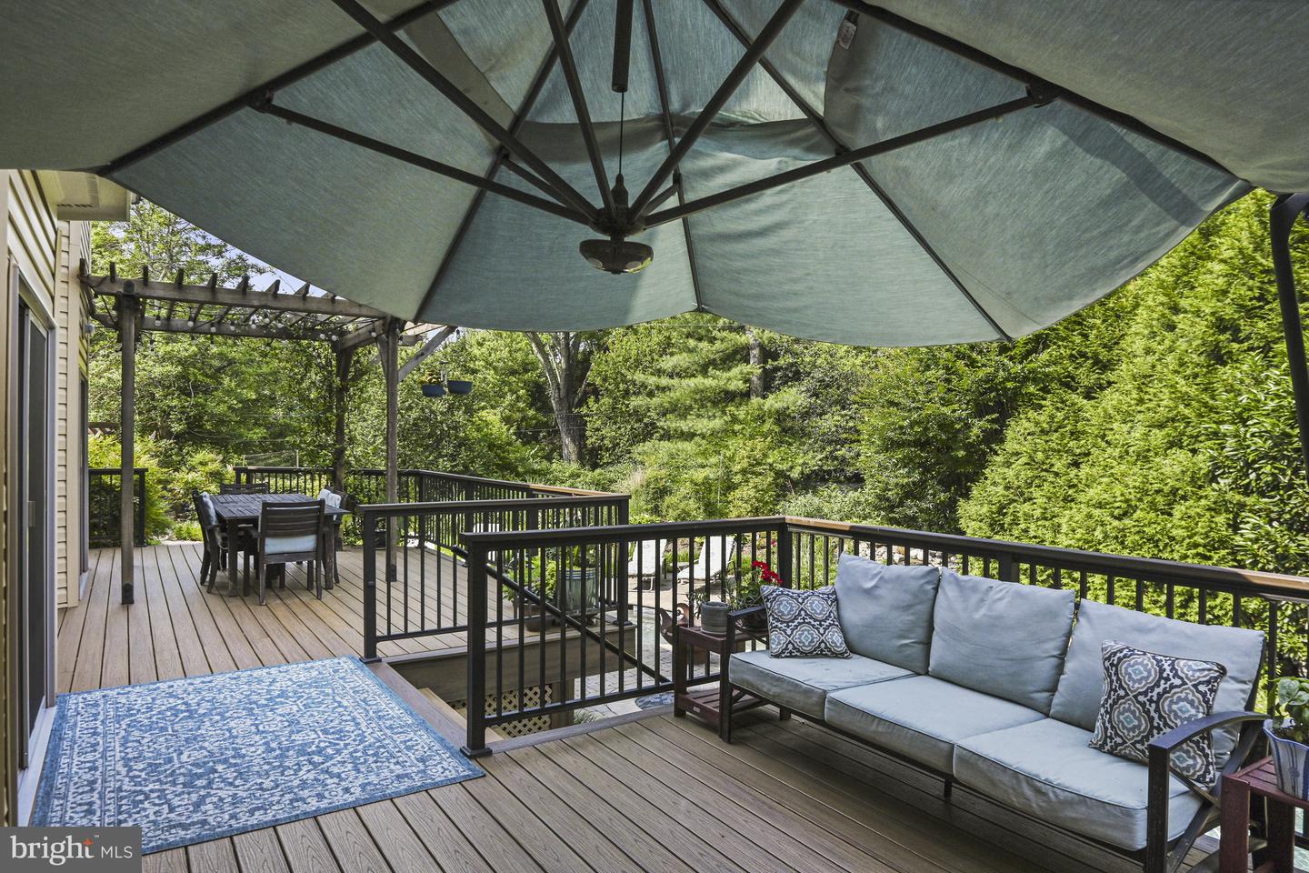 1016 BELLVIEW RD, MCLEAN, Virginia 22102, 5 Bedrooms Bedrooms, ,4 BathroomsBathrooms,Residential,For sale,1016 BELLVIEW RD,VAFX2241500 MLS # VAFX2241500