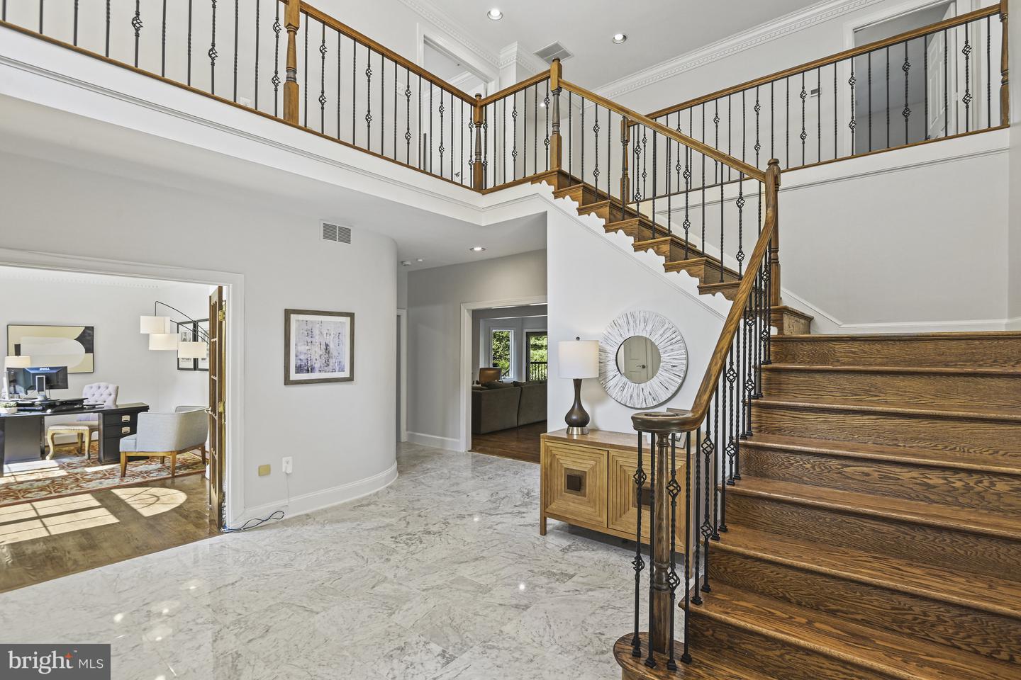 1016 BELLVIEW RD, MCLEAN, Virginia 22102, 5 Bedrooms Bedrooms, ,4 BathroomsBathrooms,Residential,For sale,1016 BELLVIEW RD,VAFX2241500 MLS # VAFX2241500