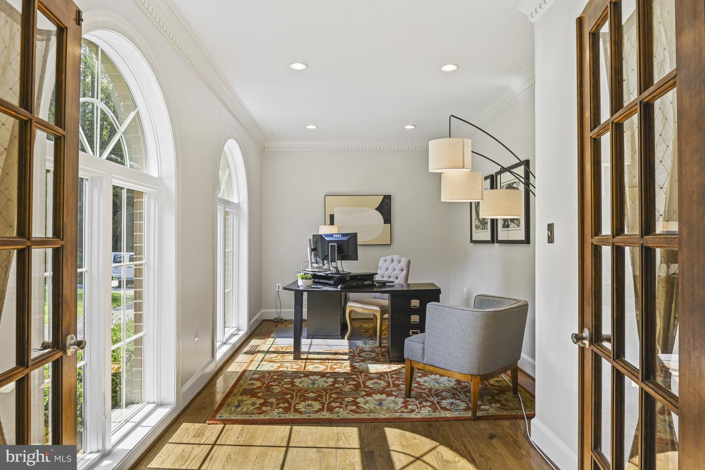 1016 BELLVIEW RD, MCLEAN, Virginia 22102, 5 Bedrooms Bedrooms, ,4 BathroomsBathrooms,Residential,For sale,1016 BELLVIEW RD,VAFX2241500 MLS # VAFX2241500