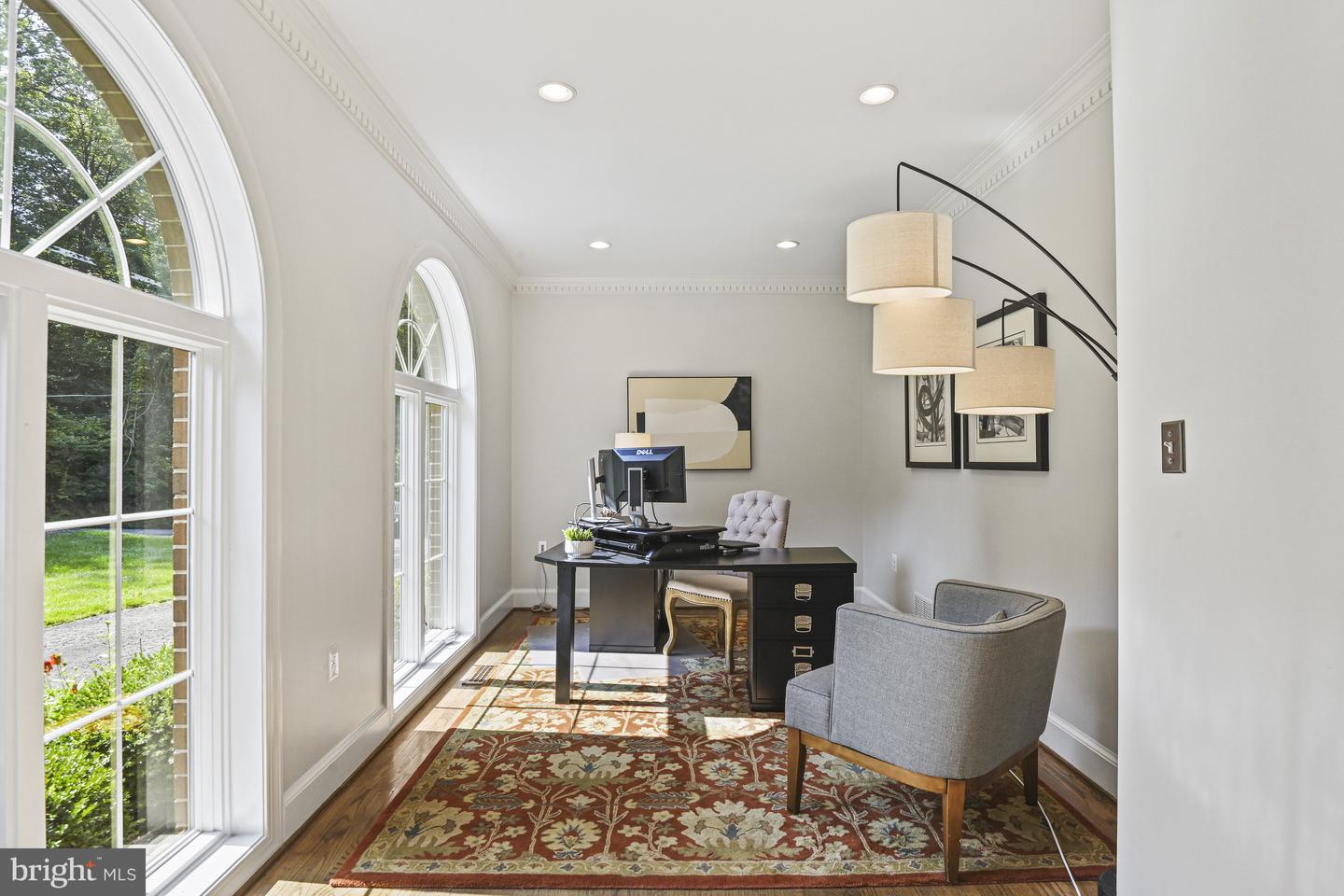 1016 BELLVIEW RD, MCLEAN, Virginia 22102, 5 Bedrooms Bedrooms, ,4 BathroomsBathrooms,Residential,For sale,1016 BELLVIEW RD,VAFX2241500 MLS # VAFX2241500