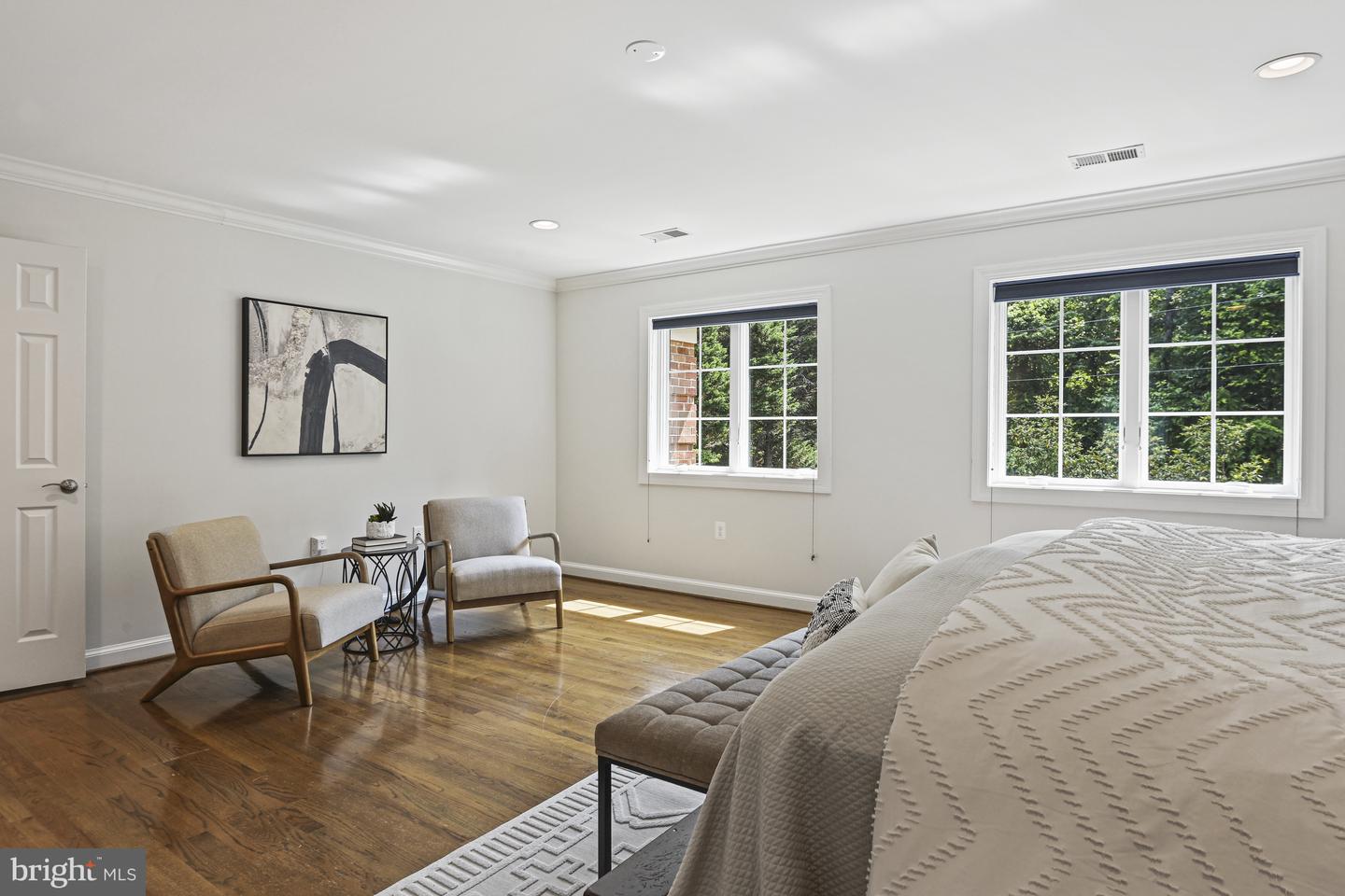 1016 BELLVIEW RD, MCLEAN, Virginia 22102, 5 Bedrooms Bedrooms, ,4 BathroomsBathrooms,Residential,For sale,1016 BELLVIEW RD,VAFX2241500 MLS # VAFX2241500