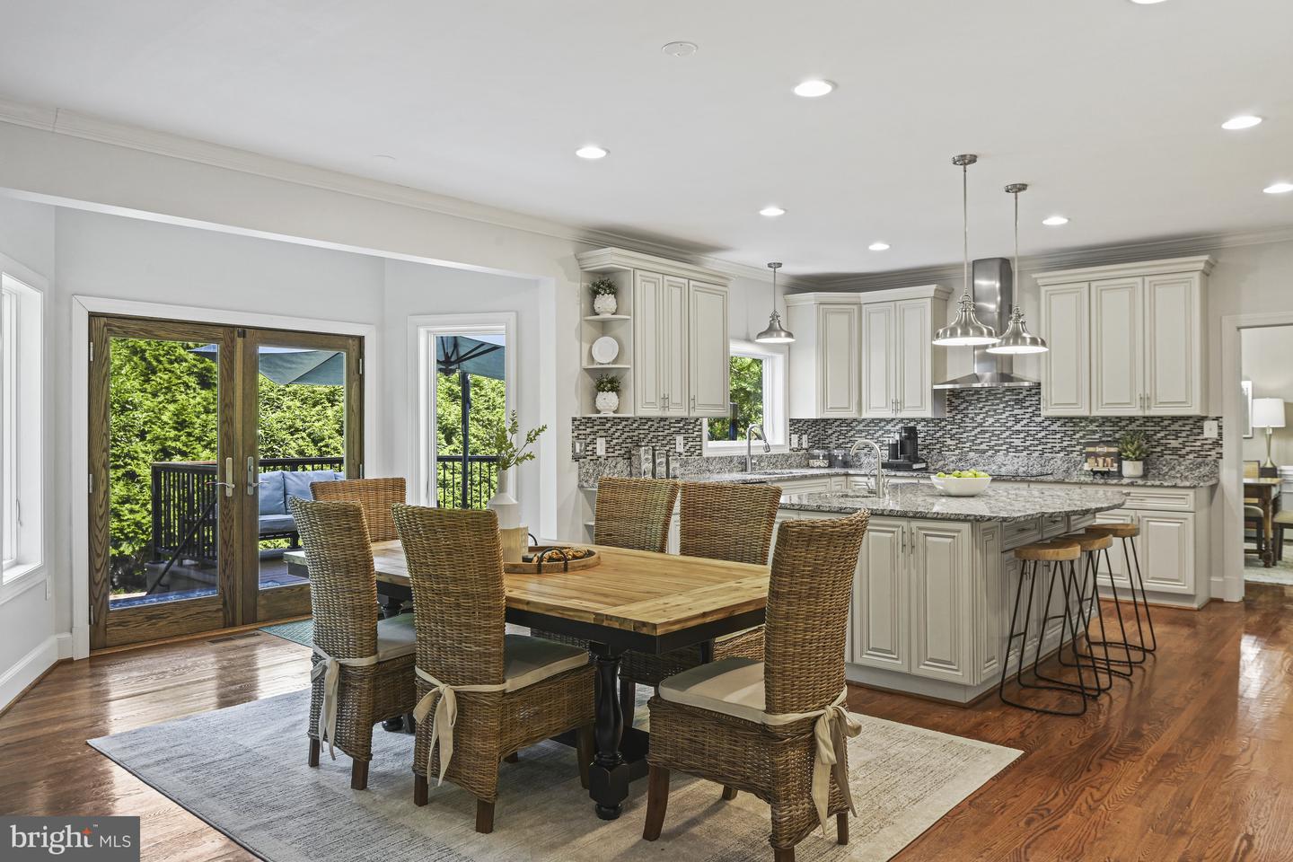 1016 BELLVIEW RD, MCLEAN, Virginia 22102, 5 Bedrooms Bedrooms, ,4 BathroomsBathrooms,Residential,For sale,1016 BELLVIEW RD,VAFX2241500 MLS # VAFX2241500
