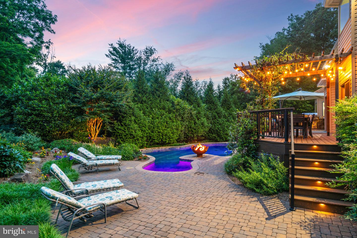 1016 BELLVIEW RD, MCLEAN, Virginia 22102, 5 Bedrooms Bedrooms, ,4 BathroomsBathrooms,Residential,For sale,1016 BELLVIEW RD,VAFX2241500 MLS # VAFX2241500