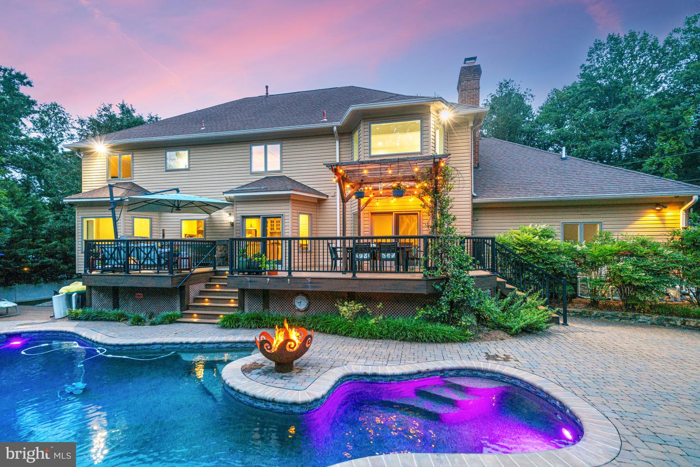 1016 BELLVIEW RD, MCLEAN, Virginia 22102, 5 Bedrooms Bedrooms, ,4 BathroomsBathrooms,Residential,For sale,1016 BELLVIEW RD,VAFX2241500 MLS # VAFX2241500