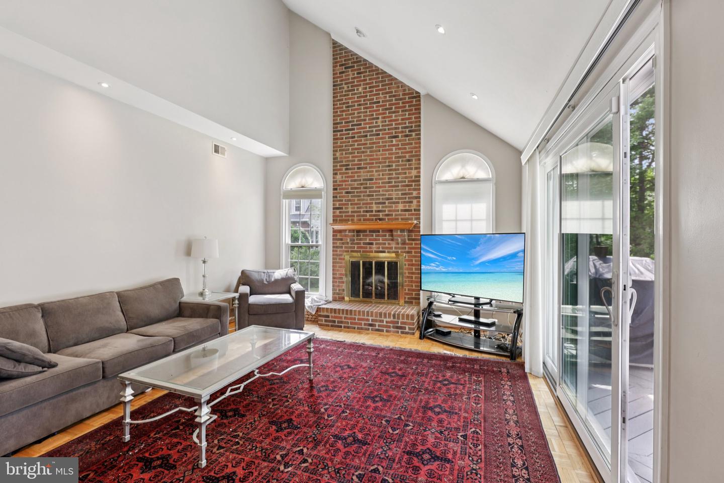8622 CROSS CHASE CT, FAIRFAX STATION, Virginia 22039, 5 Bedrooms Bedrooms, ,2 BathroomsBathrooms,Residential,For sale,8622 CROSS CHASE CT,VAFX2241668 MLS # VAFX2241668
