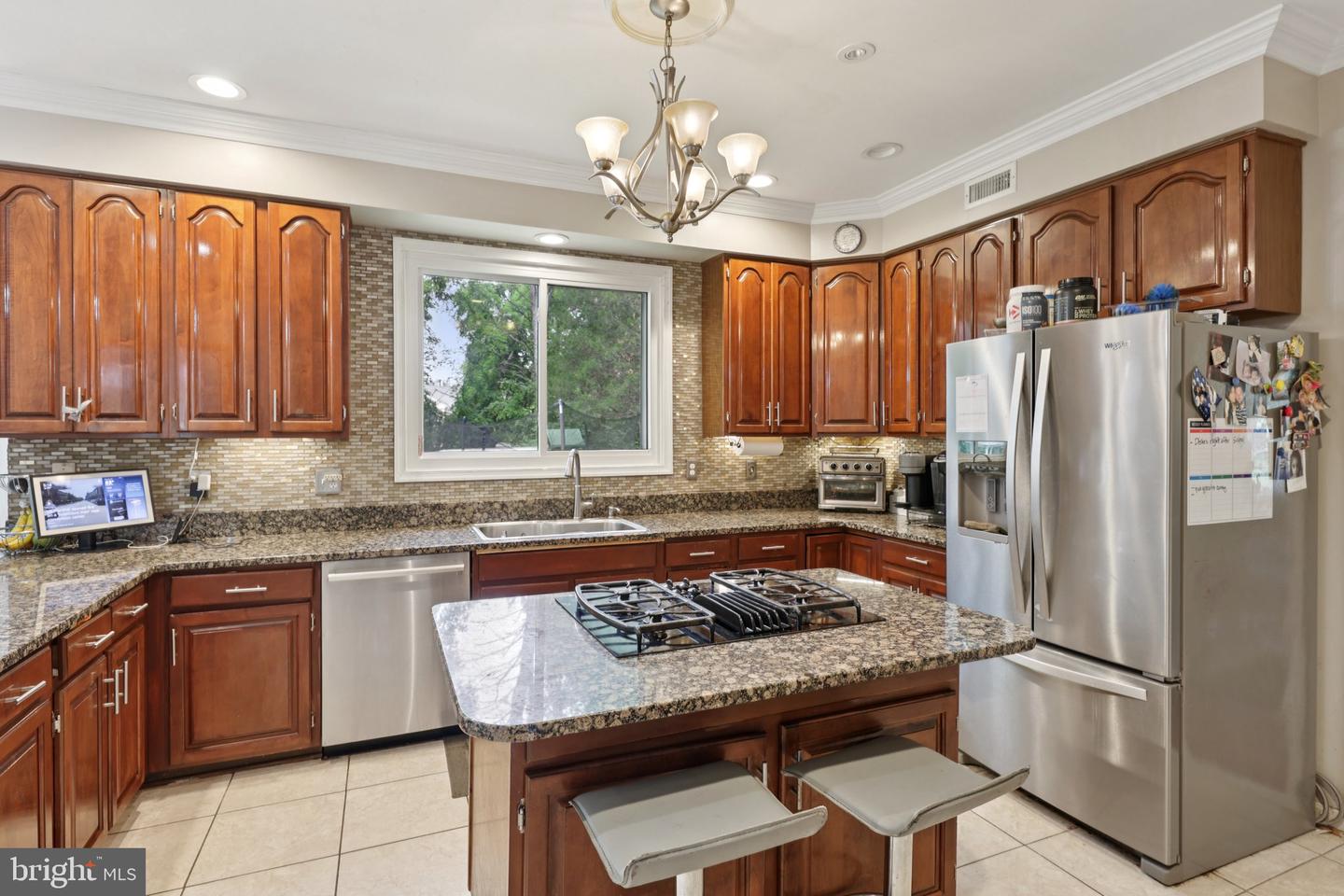 8622 CROSS CHASE CT, FAIRFAX STATION, Virginia 22039, 5 Bedrooms Bedrooms, ,2 BathroomsBathrooms,Residential,For sale,8622 CROSS CHASE CT,VAFX2241668 MLS # VAFX2241668