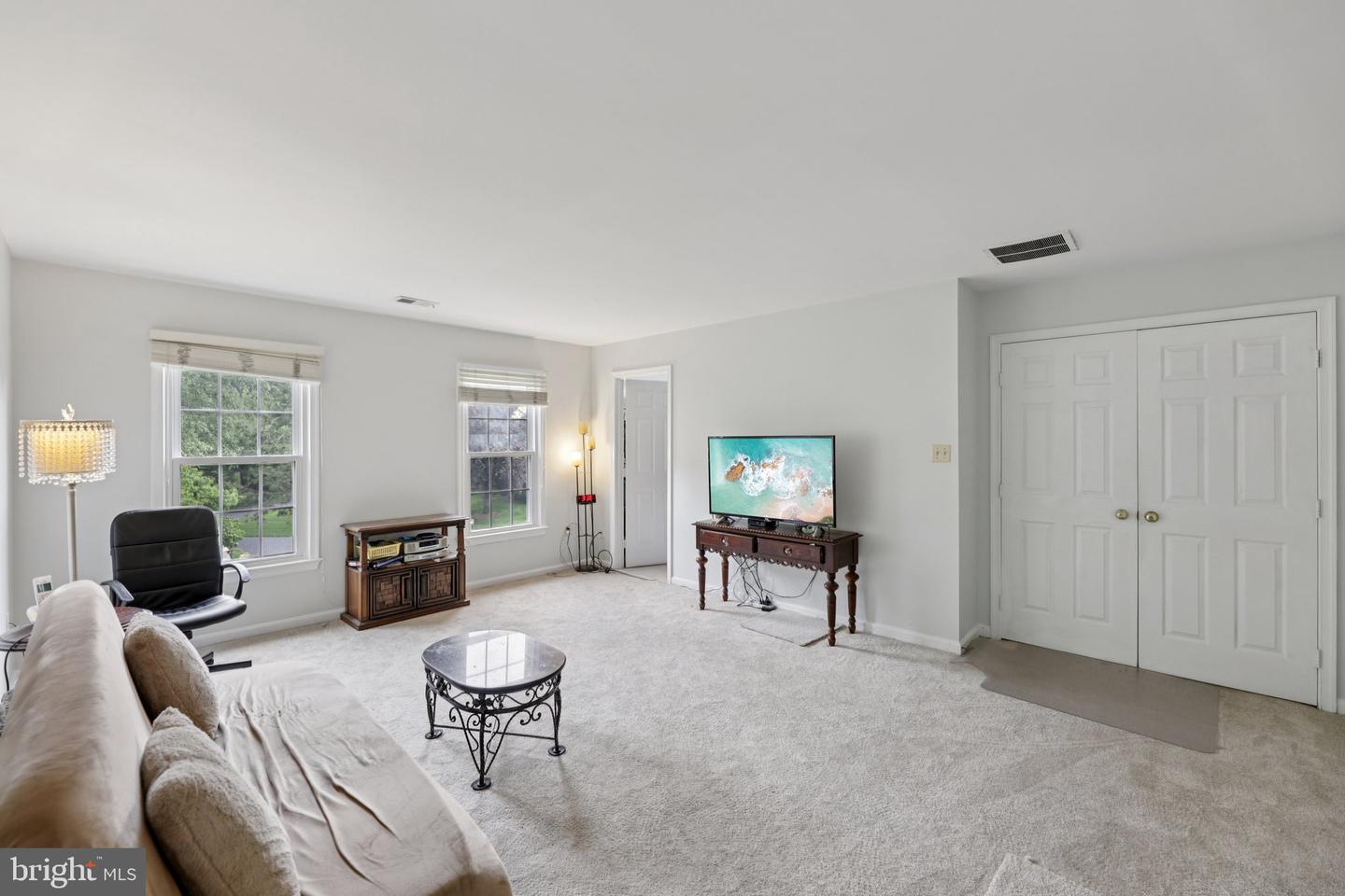 8622 CROSS CHASE CT, FAIRFAX STATION, Virginia 22039, 5 Bedrooms Bedrooms, ,2 BathroomsBathrooms,Residential,For sale,8622 CROSS CHASE CT,VAFX2241668 MLS # VAFX2241668