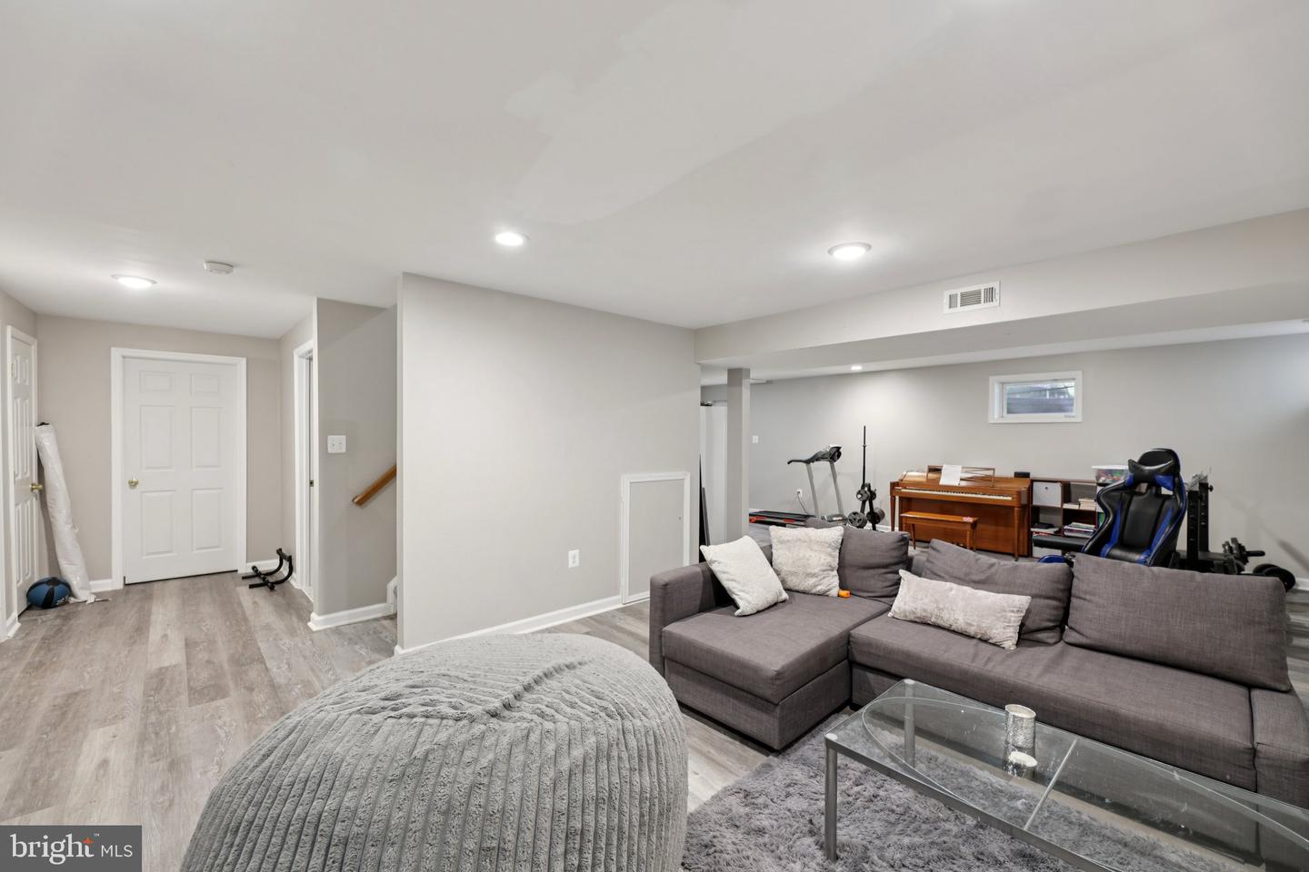 8622 CROSS CHASE CT, FAIRFAX STATION, Virginia 22039, 5 Bedrooms Bedrooms, ,2 BathroomsBathrooms,Residential,For sale,8622 CROSS CHASE CT,VAFX2241668 MLS # VAFX2241668