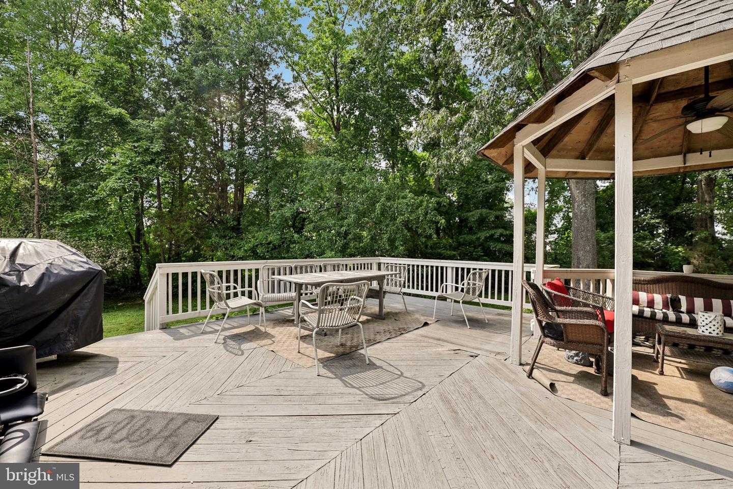 8622 CROSS CHASE CT, FAIRFAX STATION, Virginia 22039, 5 Bedrooms Bedrooms, ,2 BathroomsBathrooms,Residential,For sale,8622 CROSS CHASE CT,VAFX2241668 MLS # VAFX2241668