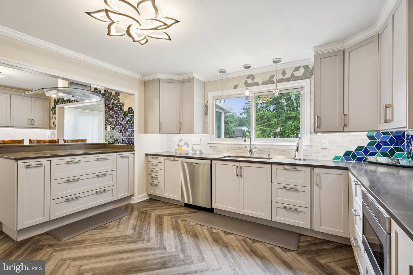 11100 FLORA LEE DR, FAIRFAX STATION, Virginia 22039, 4 Bedrooms Bedrooms, ,3 BathroomsBathrooms,Residential,For sale,11100 FLORA LEE DR,VAFX2242116 MLS # VAFX2242116