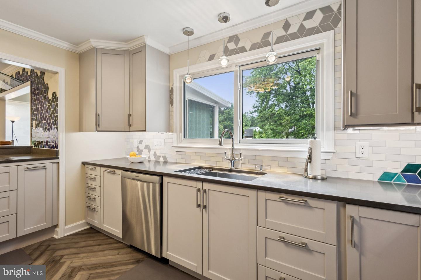 11100 FLORA LEE DR, FAIRFAX STATION, Virginia 22039, 4 Bedrooms Bedrooms, ,3 BathroomsBathrooms,Residential,For sale,11100 FLORA LEE DR,VAFX2242116 MLS # VAFX2242116