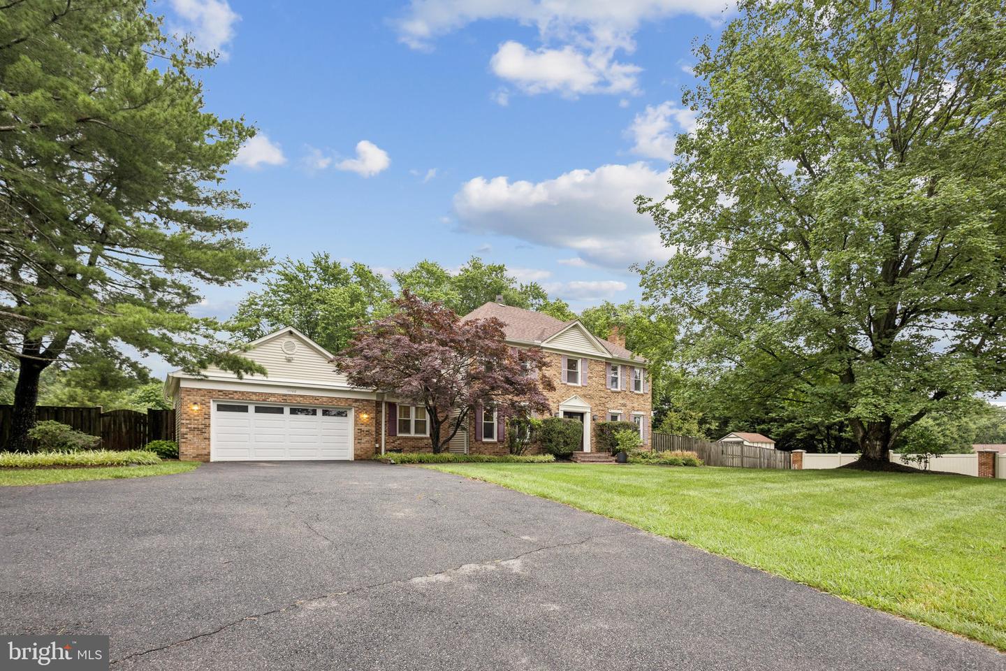 11100 FLORA LEE DR, FAIRFAX STATION, Virginia 22039, 4 Bedrooms Bedrooms, ,3 BathroomsBathrooms,Residential,For sale,11100 FLORA LEE DR,VAFX2242116 MLS # VAFX2242116