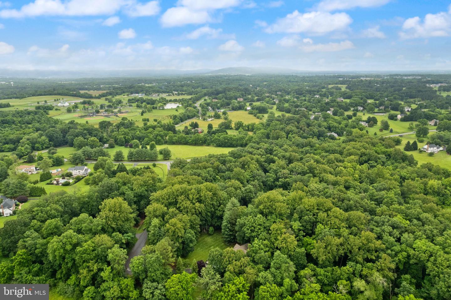 17842 OAKMONT WAY, PURCELLVILLE, Virginia 20132, 5 Bedrooms Bedrooms, ,3 BathroomsBathrooms,Residential,For sale,17842 OAKMONT WAY,VALO2097330 MLS # VALO2097330