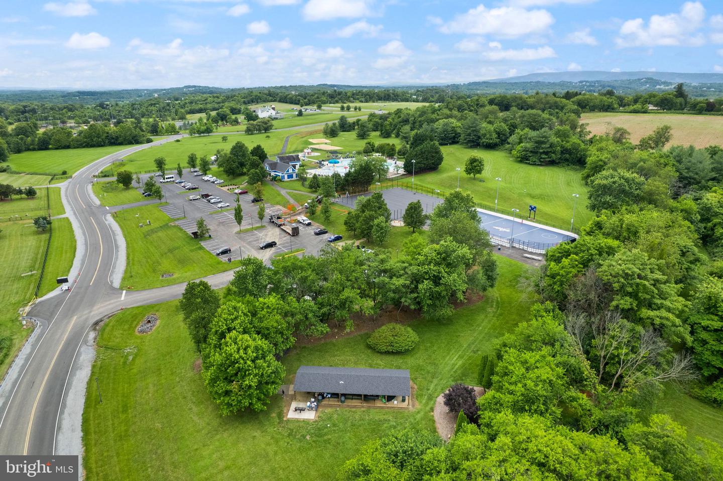17842 OAKMONT WAY, PURCELLVILLE, Virginia 20132, 5 Bedrooms Bedrooms, ,3 BathroomsBathrooms,Residential,For sale,17842 OAKMONT WAY,VALO2097330 MLS # VALO2097330