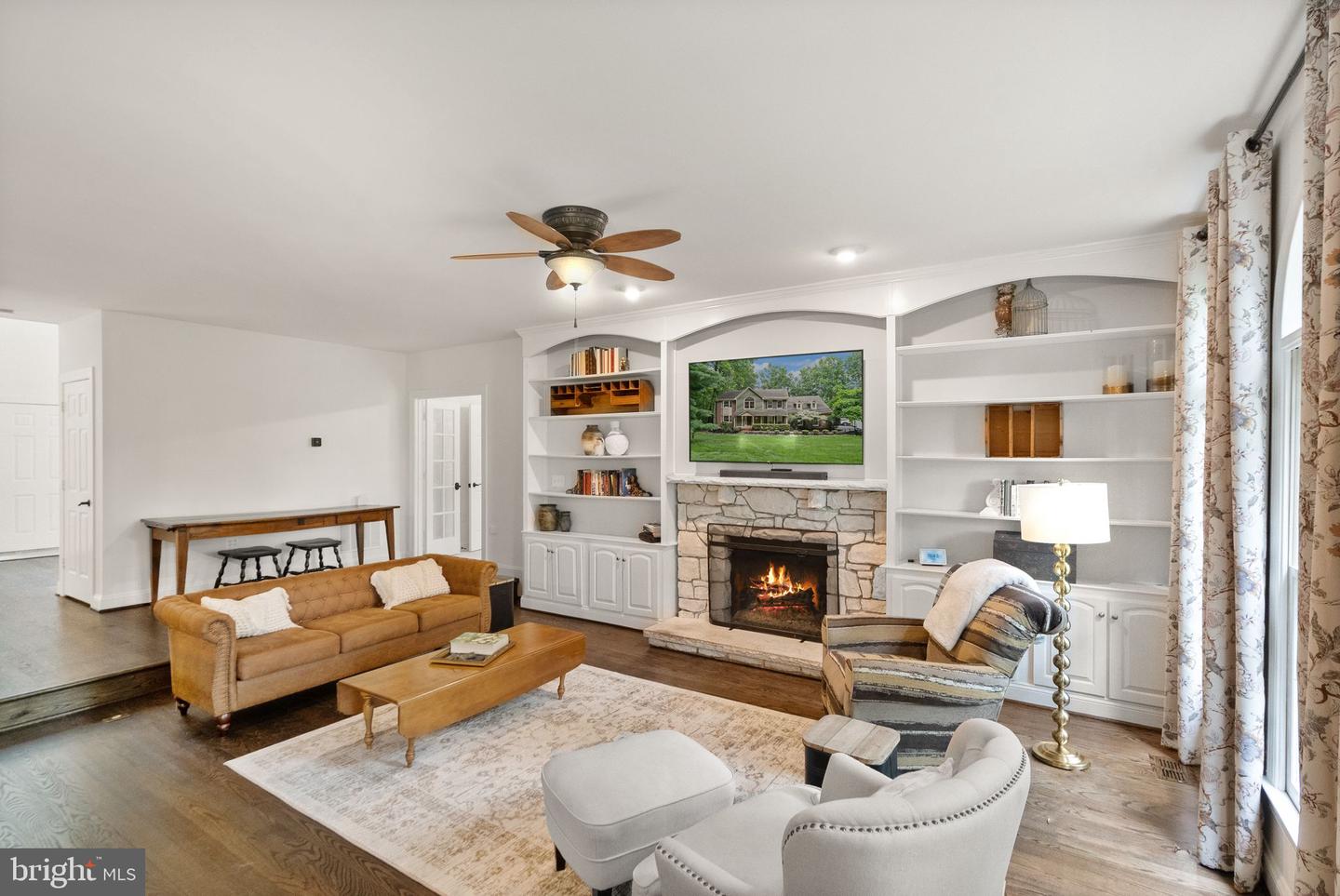 17842 OAKMONT WAY, PURCELLVILLE, Virginia 20132, 5 Bedrooms Bedrooms, ,3 BathroomsBathrooms,Residential,For sale,17842 OAKMONT WAY,VALO2097330 MLS # VALO2097330