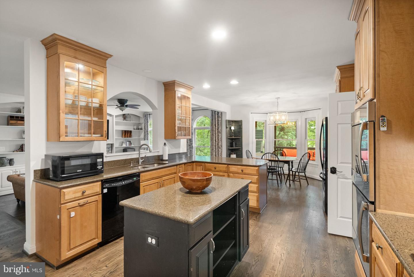 17842 OAKMONT WAY, PURCELLVILLE, Virginia 20132, 5 Bedrooms Bedrooms, ,3 BathroomsBathrooms,Residential,For sale,17842 OAKMONT WAY,VALO2097330 MLS # VALO2097330
