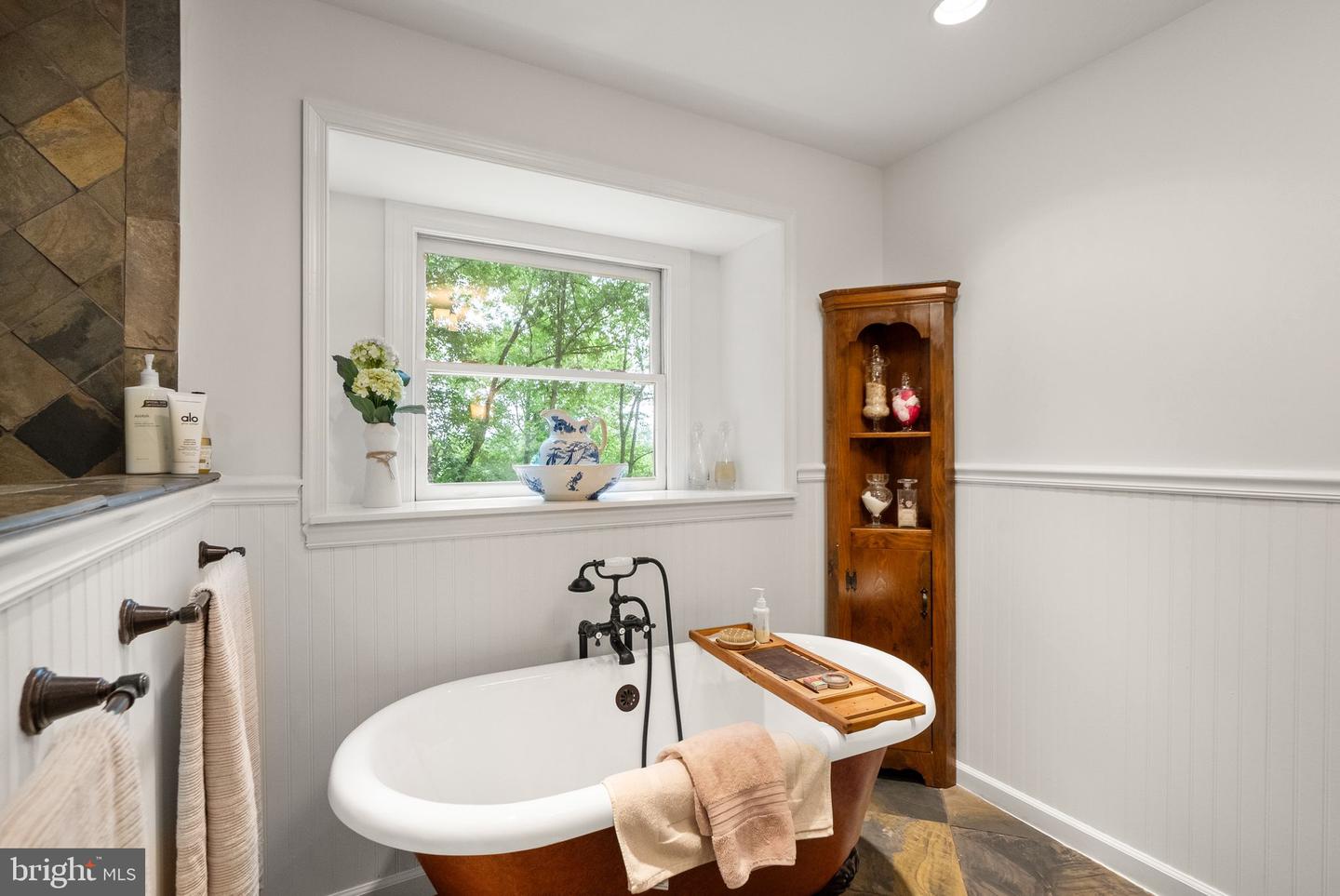 17842 OAKMONT WAY, PURCELLVILLE, Virginia 20132, 5 Bedrooms Bedrooms, ,3 BathroomsBathrooms,Residential,For sale,17842 OAKMONT WAY,VALO2097330 MLS # VALO2097330