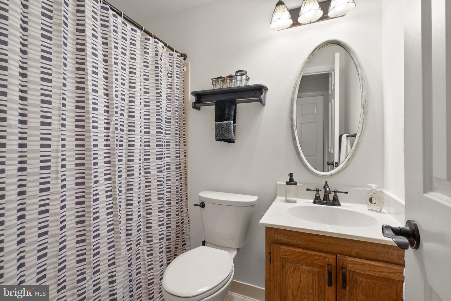 17842 OAKMONT WAY, PURCELLVILLE, Virginia 20132, 5 Bedrooms Bedrooms, ,3 BathroomsBathrooms,Residential,For sale,17842 OAKMONT WAY,VALO2097330 MLS # VALO2097330