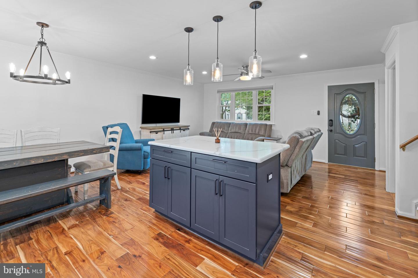 9761 TURNBUCKLE DR, BURKE, Virginia 22015, 3 Bedrooms Bedrooms, ,2 BathroomsBathrooms,Residential,For sale,9761 TURNBUCKLE DR,VAFX2242158 MLS # VAFX2242158