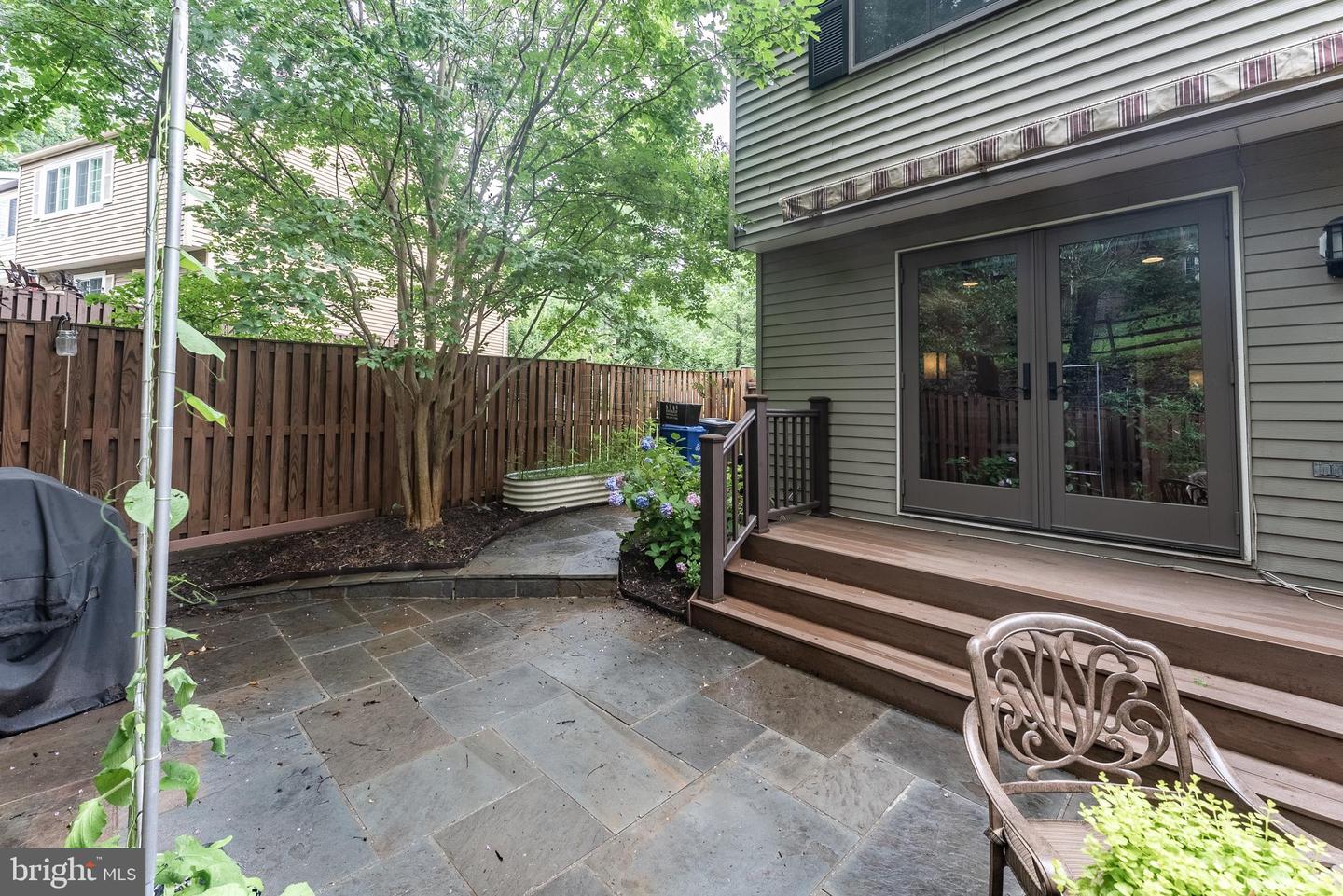 7414 GOLDEN HORSESHOE CT, SPRINGFIELD, Virginia 22153, 3 Bedrooms Bedrooms, ,2 BathroomsBathrooms,Residential,For sale,7414 GOLDEN HORSESHOE CT,VAFX2242244 MLS # VAFX2242244