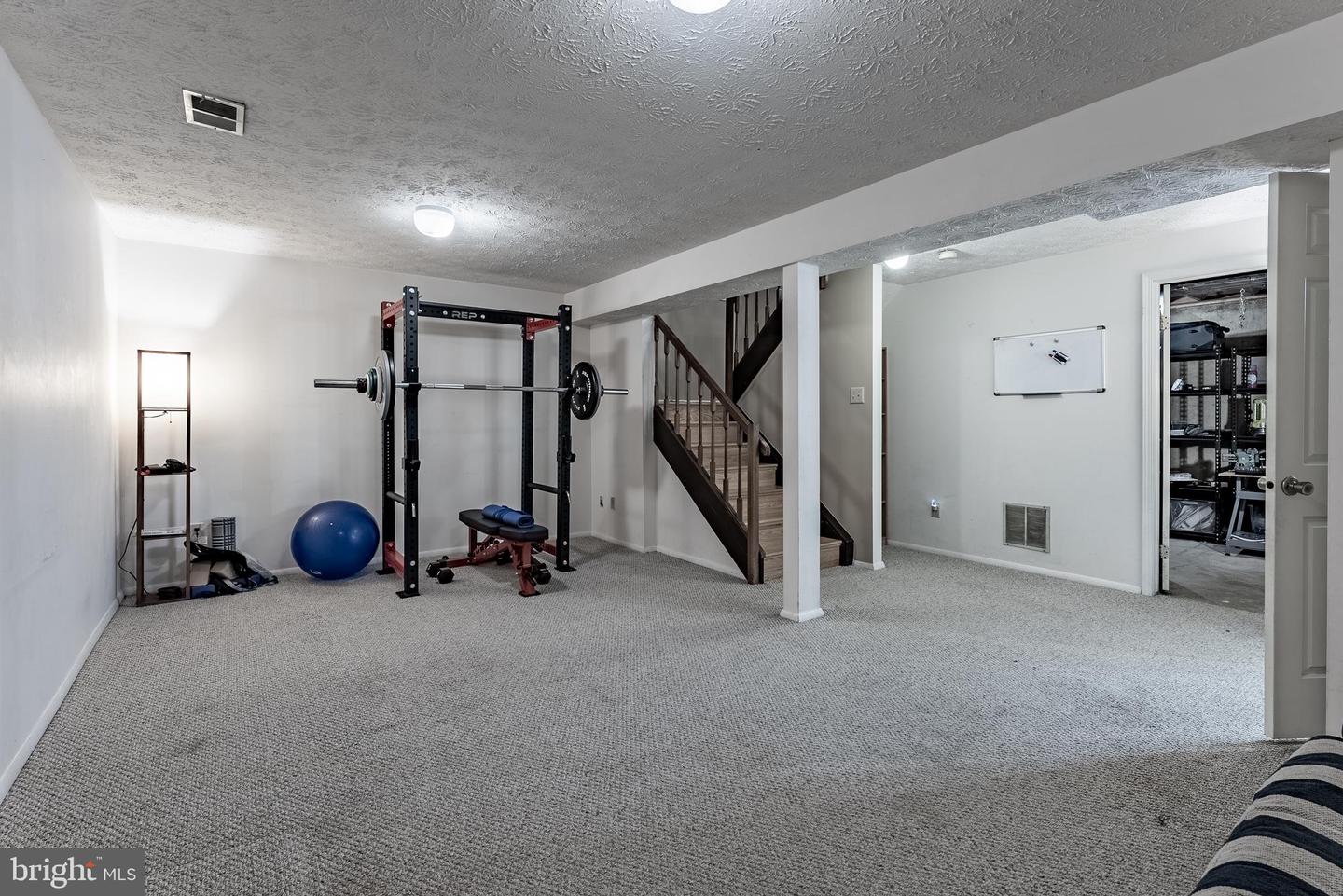 7414 GOLDEN HORSESHOE CT, SPRINGFIELD, Virginia 22153, 3 Bedrooms Bedrooms, ,2 BathroomsBathrooms,Residential,For sale,7414 GOLDEN HORSESHOE CT,VAFX2242244 MLS # VAFX2242244