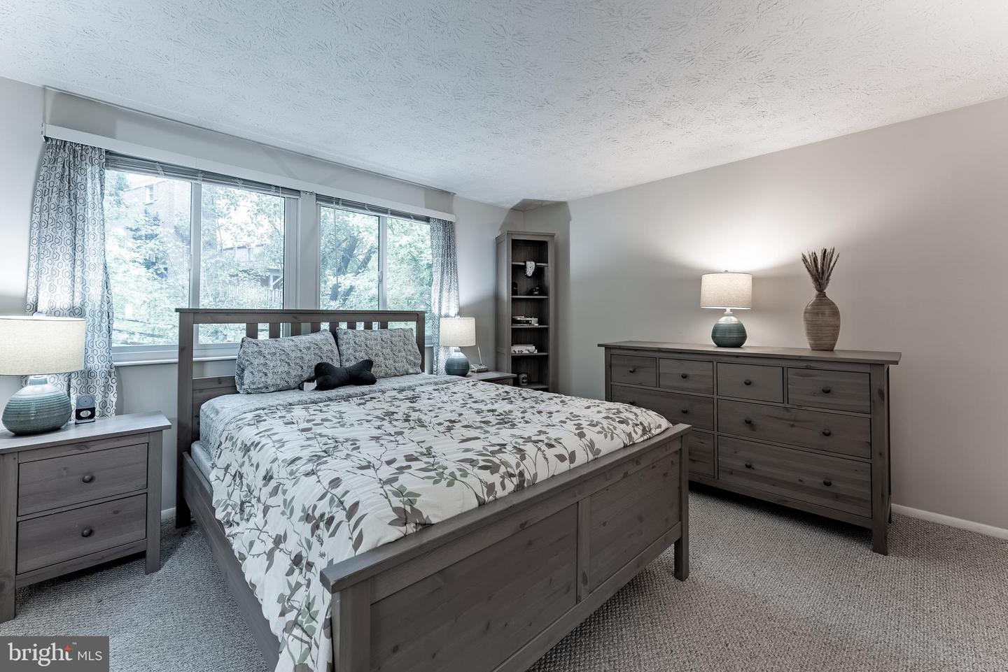 7414 GOLDEN HORSESHOE CT, SPRINGFIELD, Virginia 22153, 3 Bedrooms Bedrooms, ,2 BathroomsBathrooms,Residential,For sale,7414 GOLDEN HORSESHOE CT,VAFX2242244 MLS # VAFX2242244
