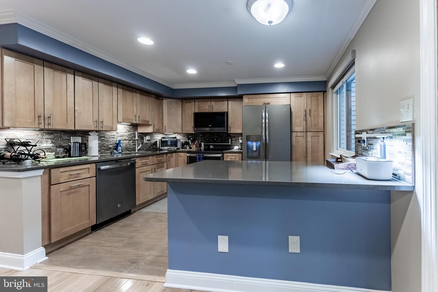 7414 GOLDEN HORSESHOE CT, SPRINGFIELD, Virginia 22153, 3 Bedrooms Bedrooms, ,2 BathroomsBathrooms,Residential,For sale,7414 GOLDEN HORSESHOE CT,VAFX2242244 MLS # VAFX2242244
