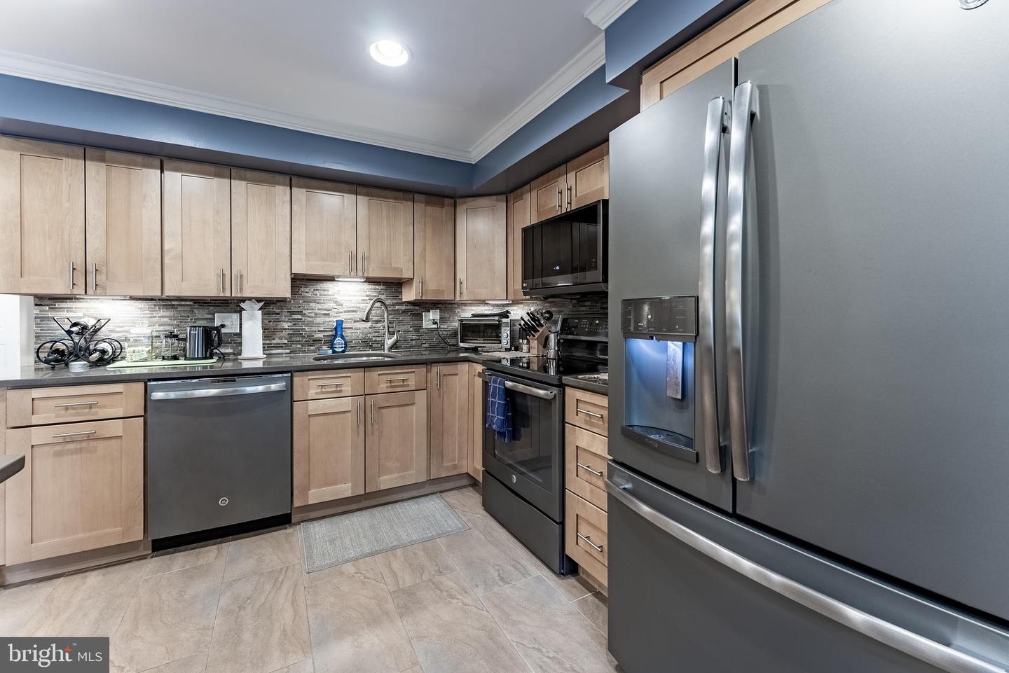 7414 GOLDEN HORSESHOE CT, SPRINGFIELD, Virginia 22153, 3 Bedrooms Bedrooms, ,2 BathroomsBathrooms,Residential,For sale,7414 GOLDEN HORSESHOE CT,VAFX2242244 MLS # VAFX2242244