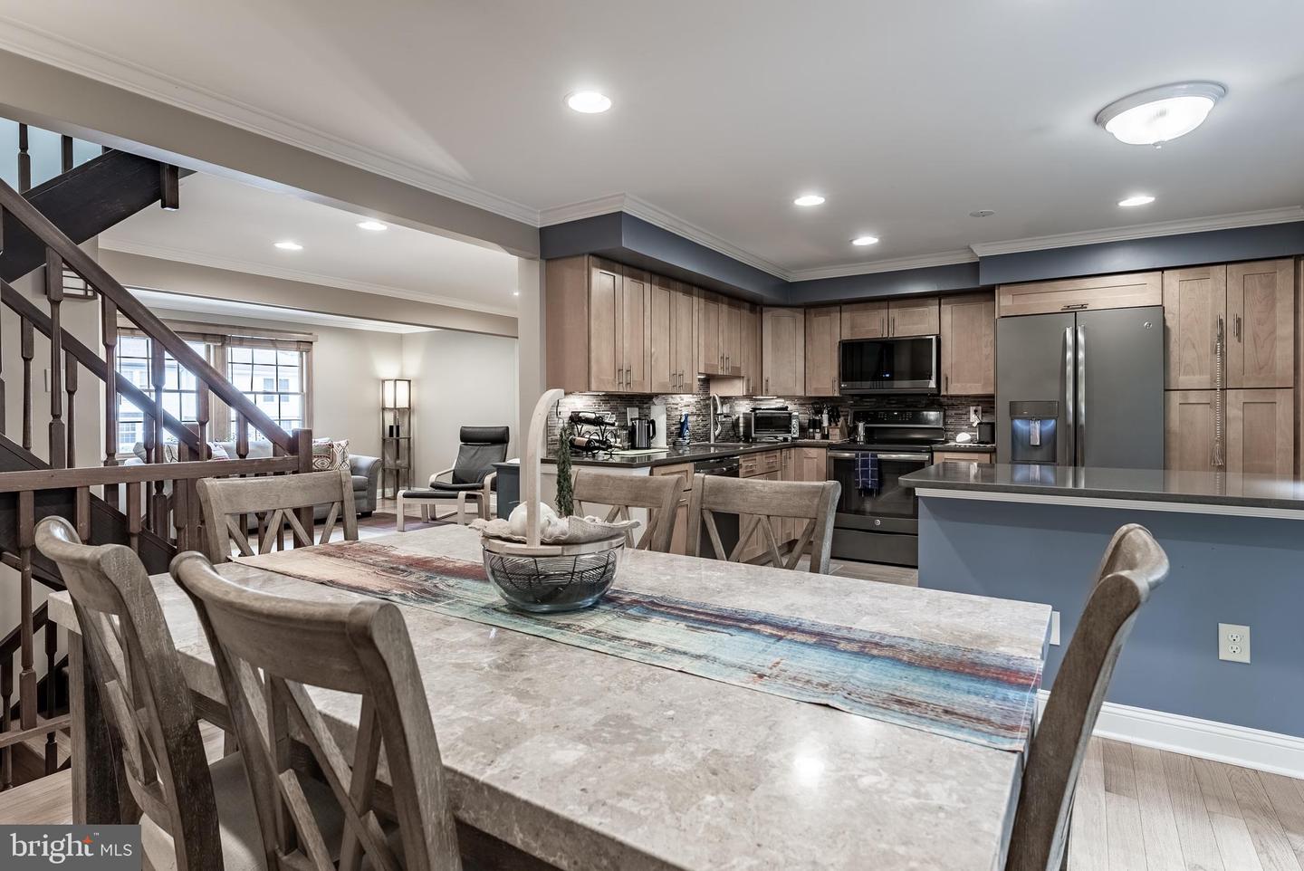 7414 GOLDEN HORSESHOE CT, SPRINGFIELD, Virginia 22153, 3 Bedrooms Bedrooms, ,2 BathroomsBathrooms,Residential,For sale,7414 GOLDEN HORSESHOE CT,VAFX2242244 MLS # VAFX2242244