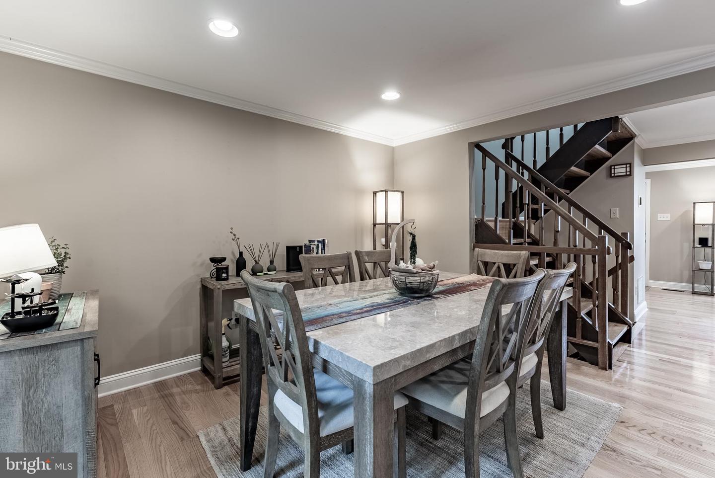 7414 GOLDEN HORSESHOE CT, SPRINGFIELD, Virginia 22153, 3 Bedrooms Bedrooms, ,2 BathroomsBathrooms,Residential,For sale,7414 GOLDEN HORSESHOE CT,VAFX2242244 MLS # VAFX2242244