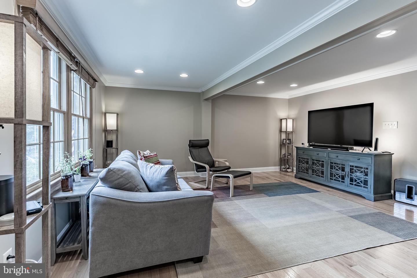 7414 GOLDEN HORSESHOE CT, SPRINGFIELD, Virginia 22153, 3 Bedrooms Bedrooms, ,2 BathroomsBathrooms,Residential,For sale,7414 GOLDEN HORSESHOE CT,VAFX2242244 MLS # VAFX2242244
