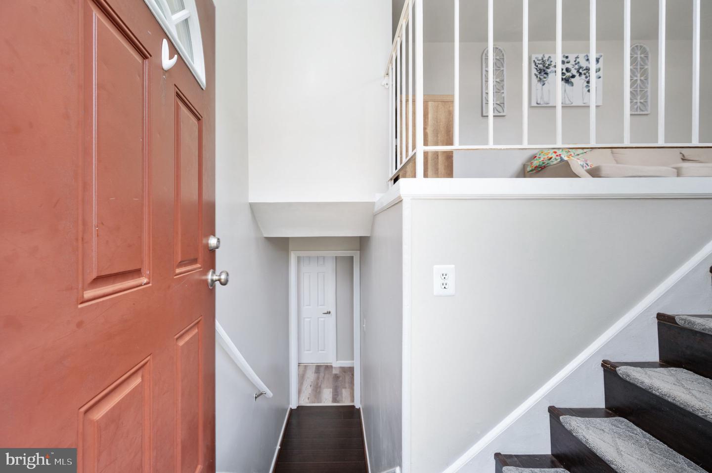 13713 MAYFAIR CT, WOODBRIDGE, Virginia 22193, 3 Bedrooms Bedrooms, ,2 BathroomsBathrooms,Residential,For sale,13713 MAYFAIR CT,VAPW2095202 MLS # VAPW2095202
