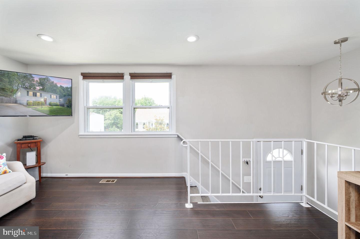 13713 MAYFAIR CT, WOODBRIDGE, Virginia 22193, 3 Bedrooms Bedrooms, ,2 BathroomsBathrooms,Residential,For sale,13713 MAYFAIR CT,VAPW2095202 MLS # VAPW2095202