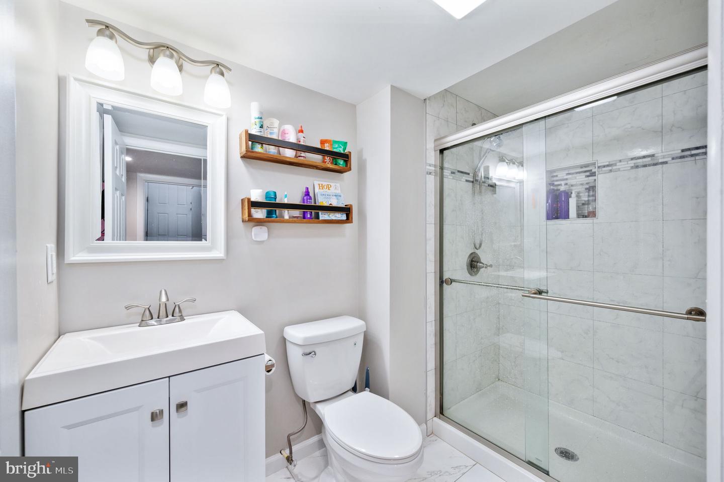 13713 MAYFAIR CT, WOODBRIDGE, Virginia 22193, 3 Bedrooms Bedrooms, ,2 BathroomsBathrooms,Residential,For sale,13713 MAYFAIR CT,VAPW2095202 MLS # VAPW2095202