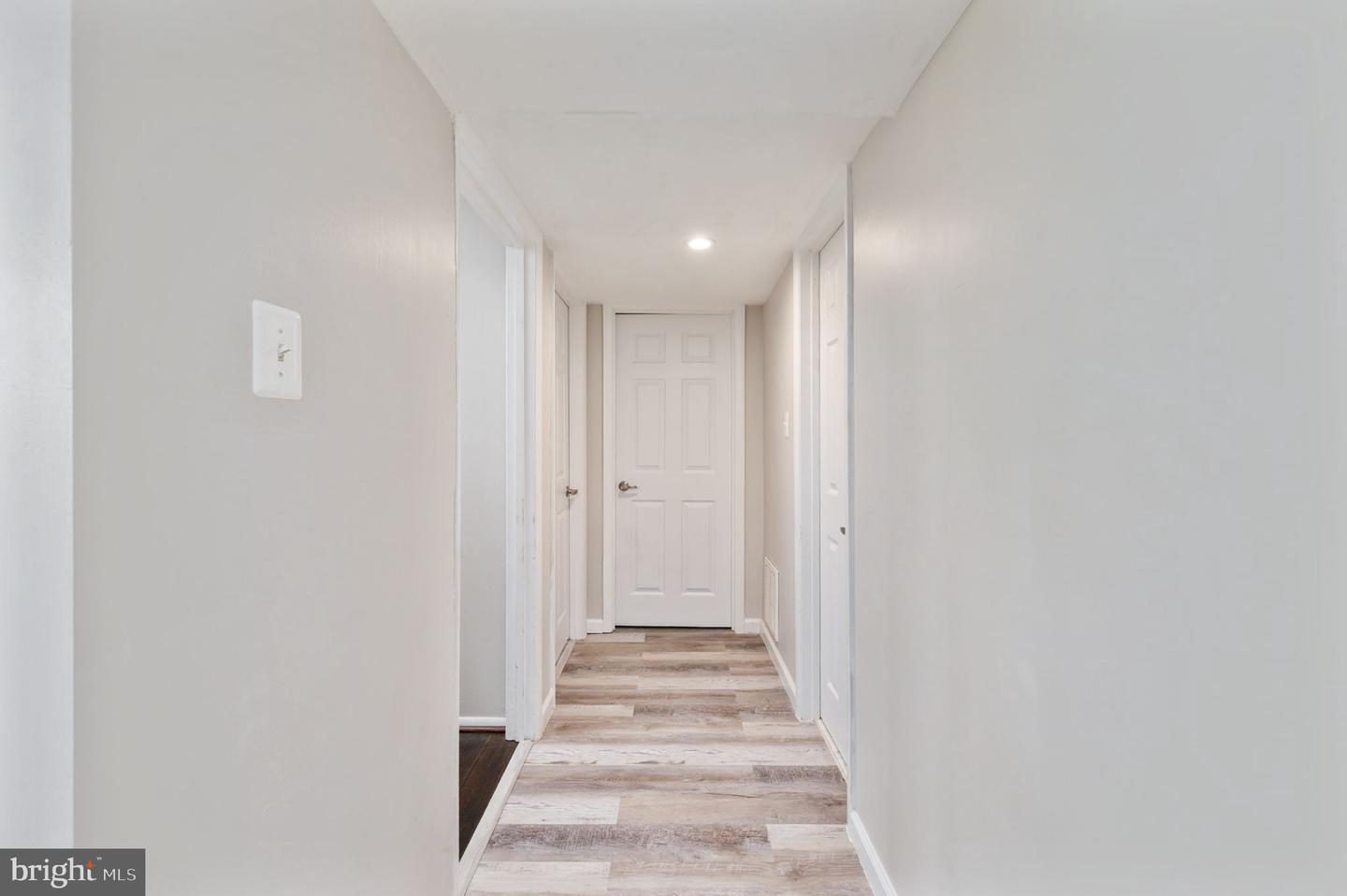 13713 MAYFAIR CT, WOODBRIDGE, Virginia 22193, 3 Bedrooms Bedrooms, ,2 BathroomsBathrooms,Residential,For sale,13713 MAYFAIR CT,VAPW2095202 MLS # VAPW2095202